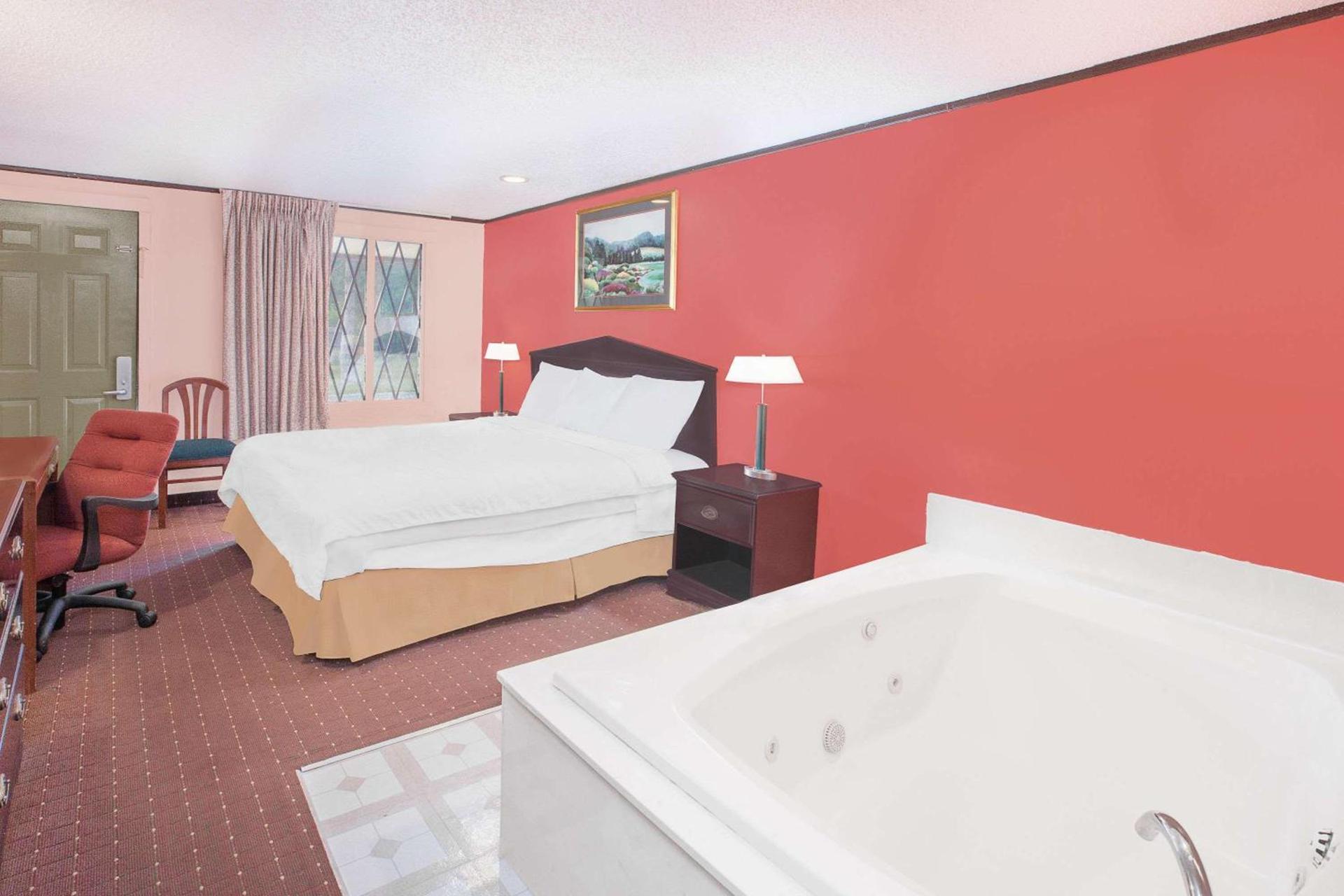 Knights Inn - Battle Creek photo 58
