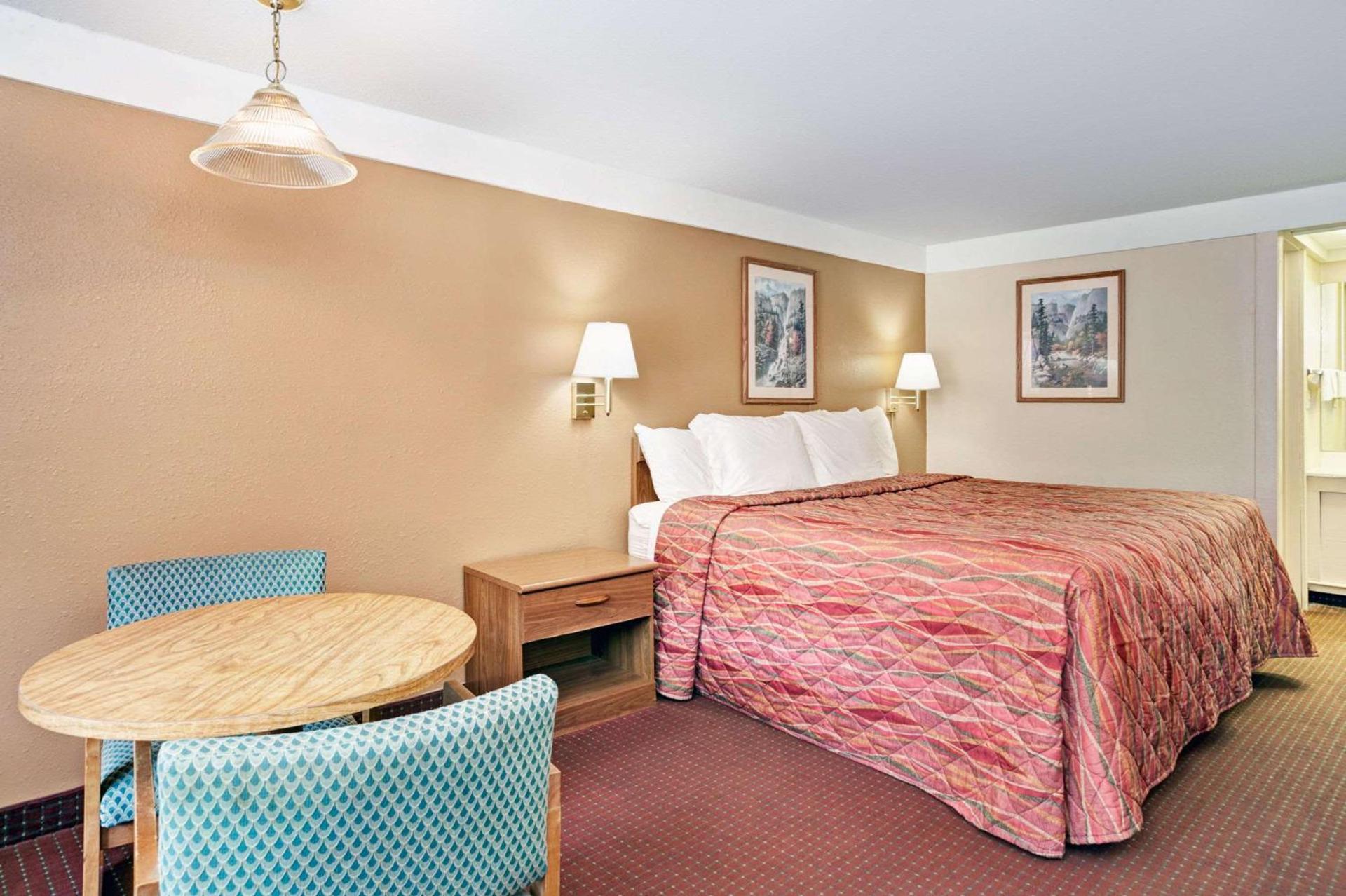 Knights Inn Charleston West Virginia photo 9