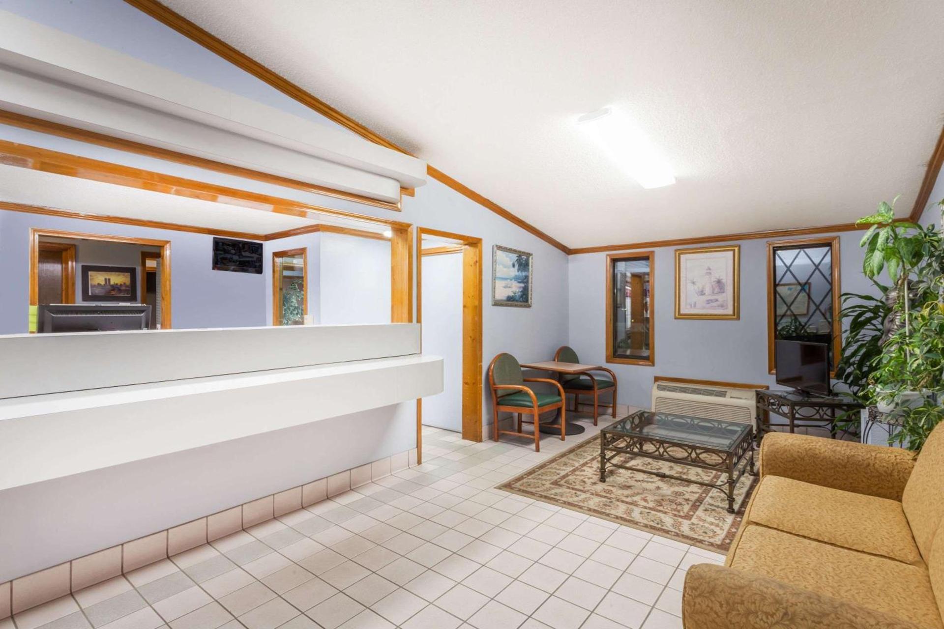 Knights Inn - Columbia photo 22