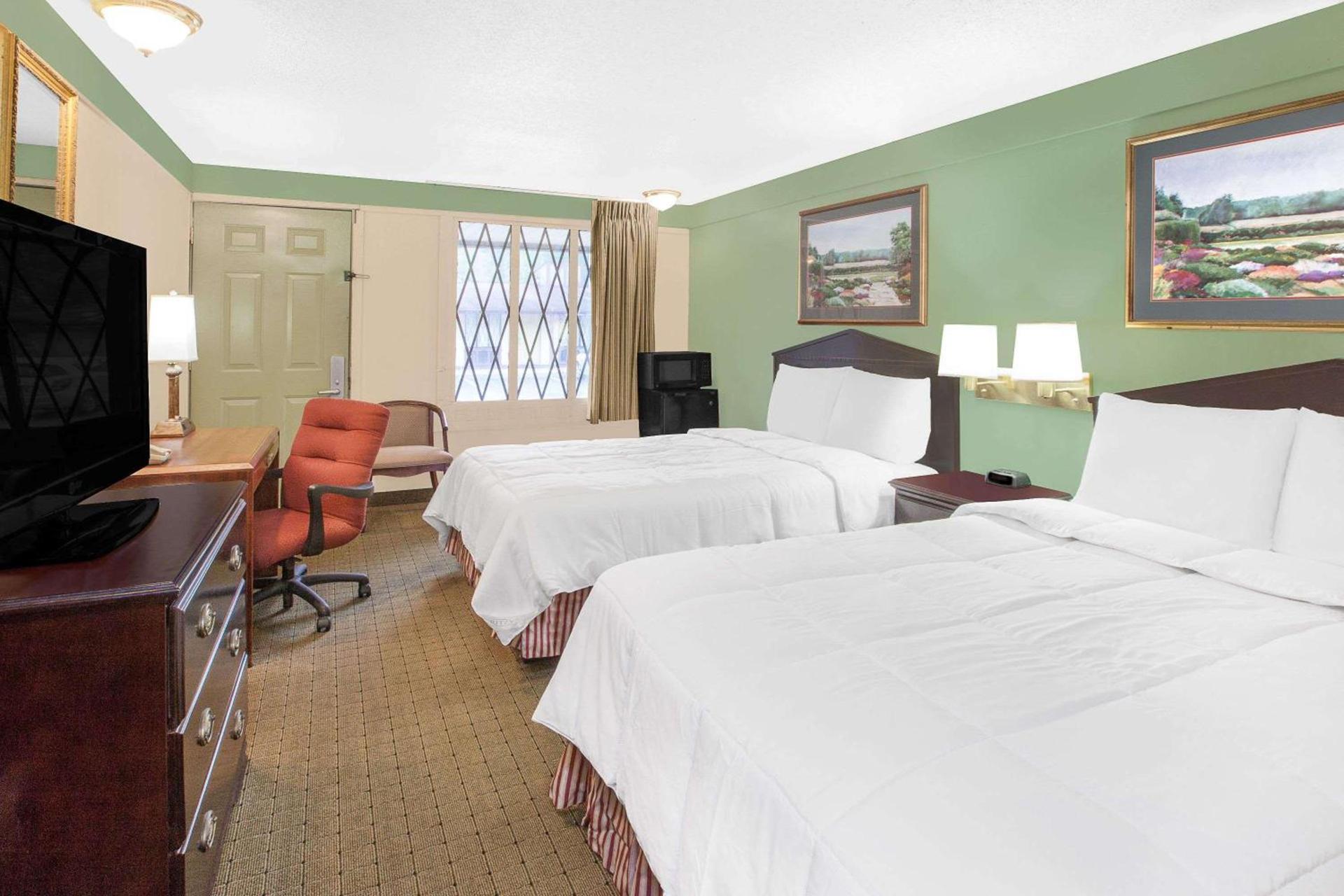 Knights Inn - Battle Creek photo 47