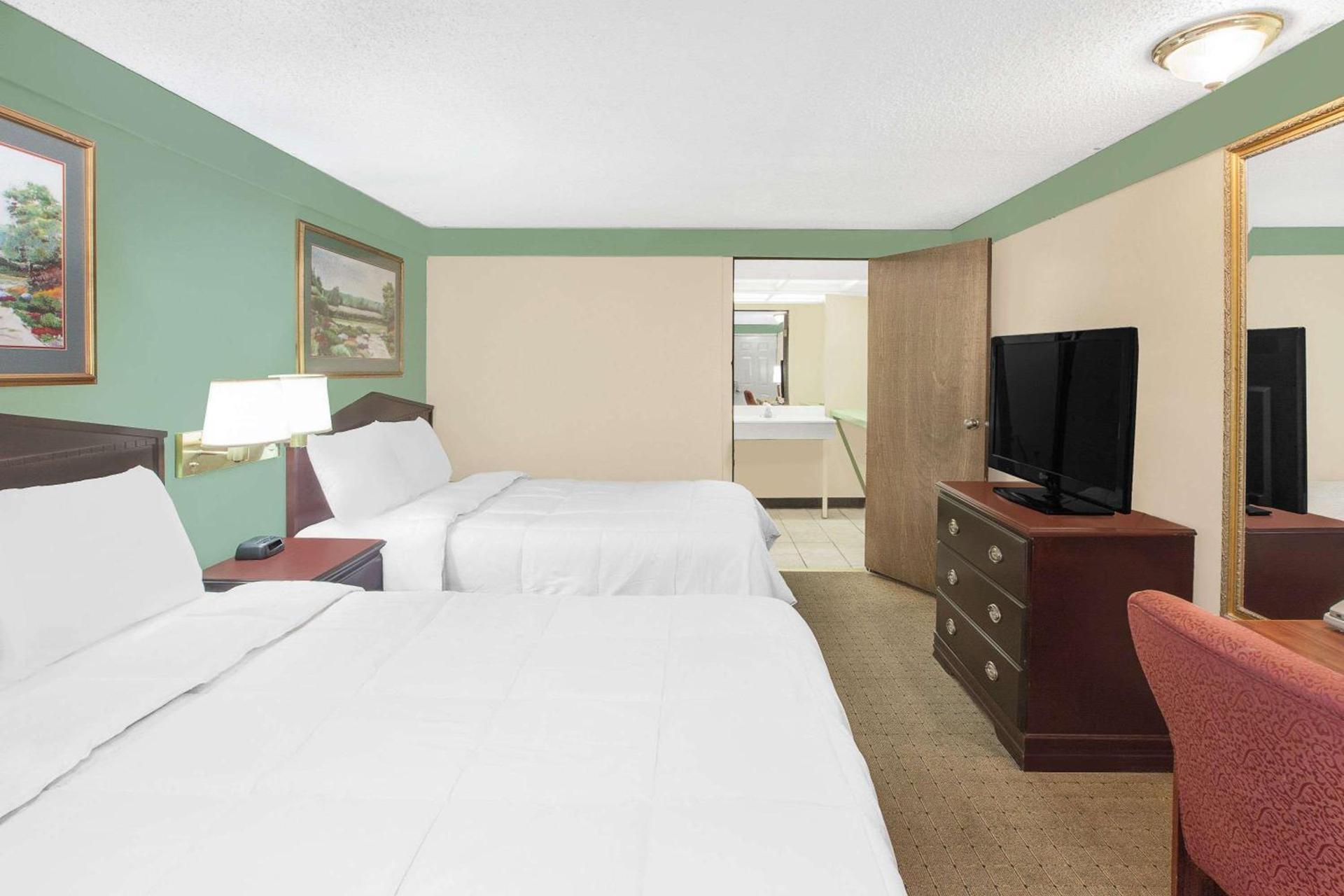 Knights Inn - Battle Creek photo 46