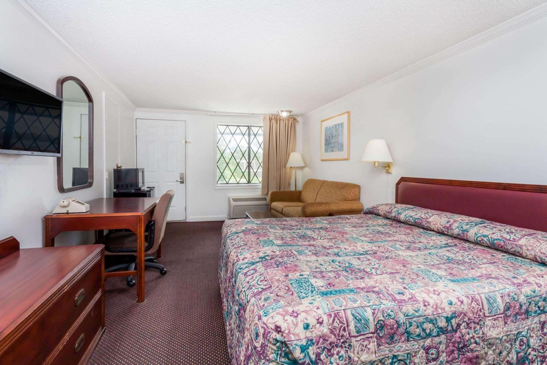 Knights Inn - Columbia photo 23