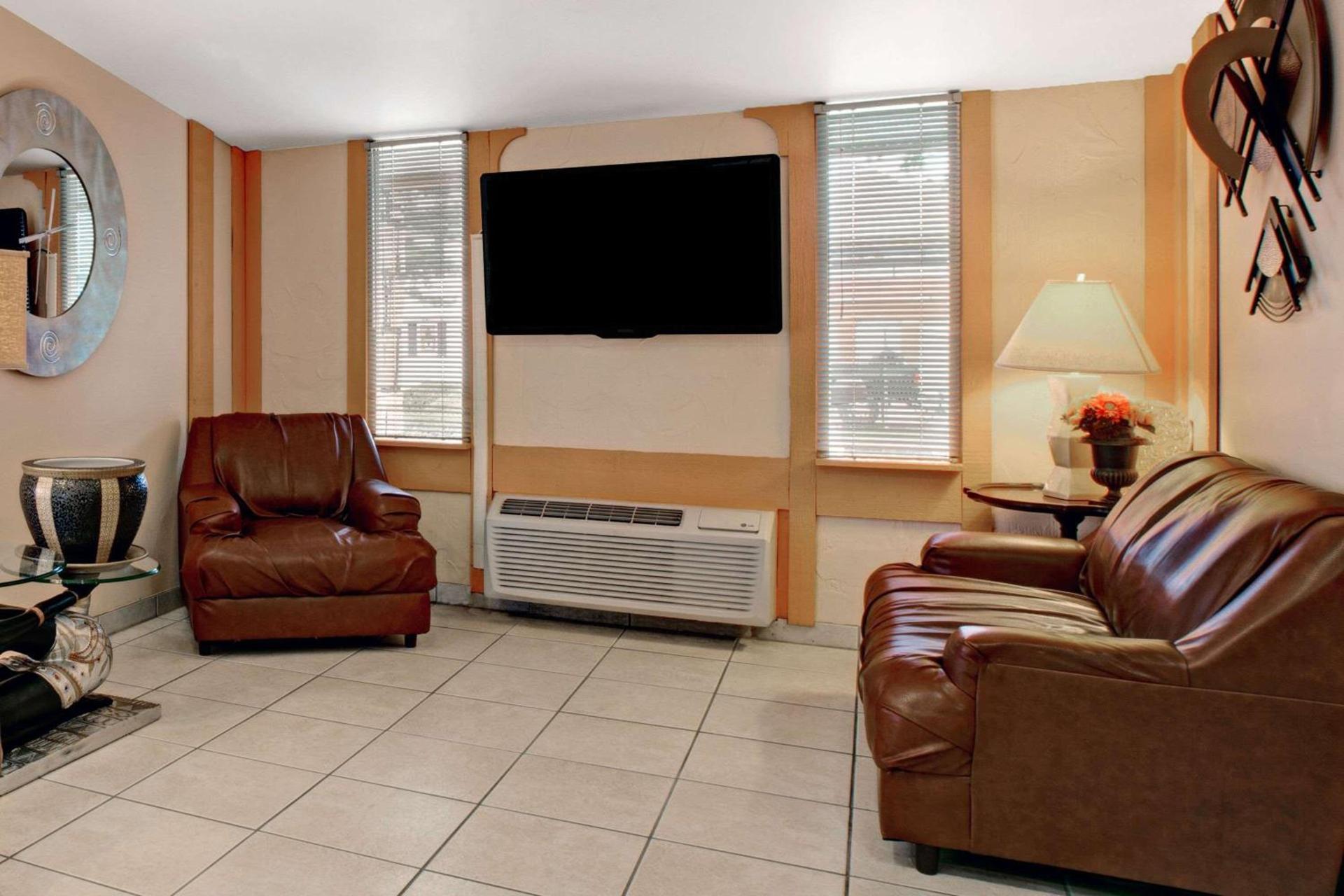 Knights Inn Greensburg photo 27