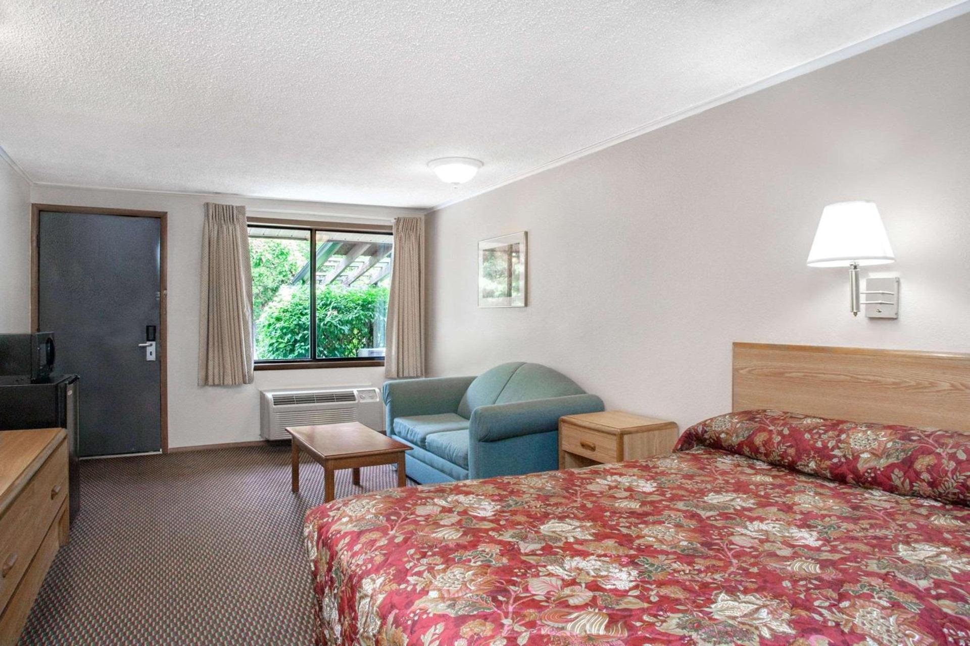 Knights Inn Pittston photo 10