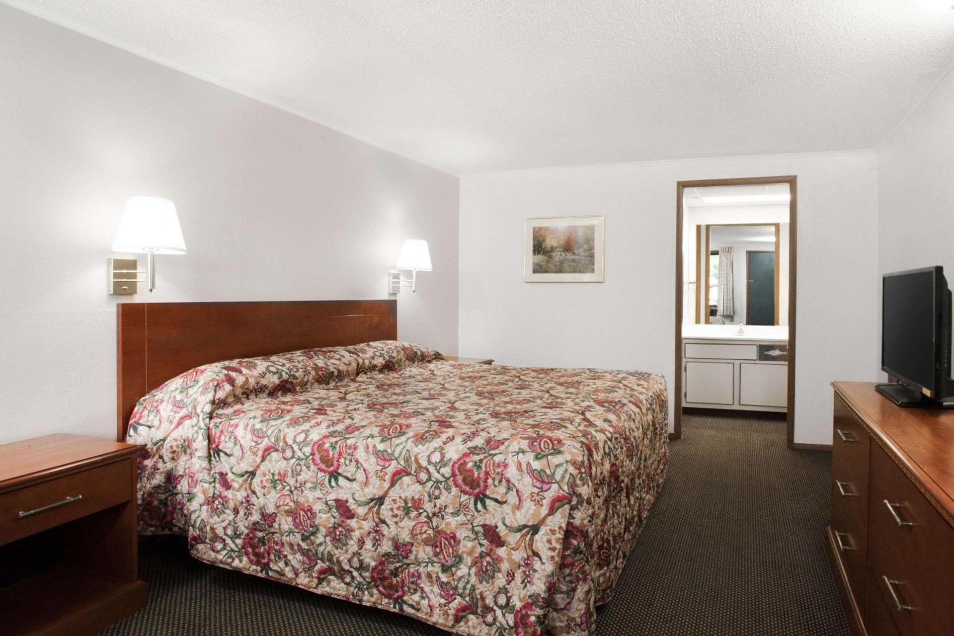 Knights Inn Pittston photo 6