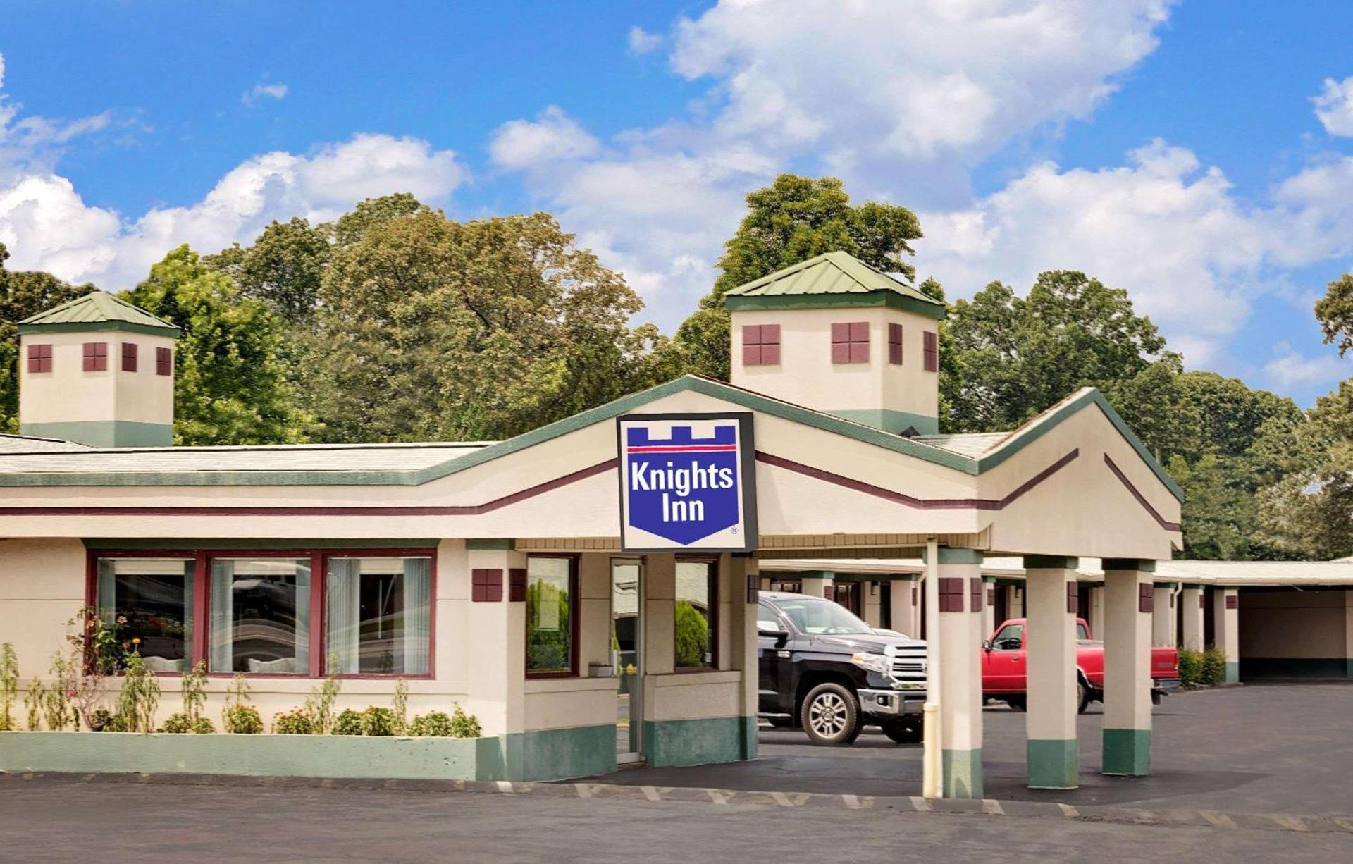 Knights Inn Madison Heights photo 1