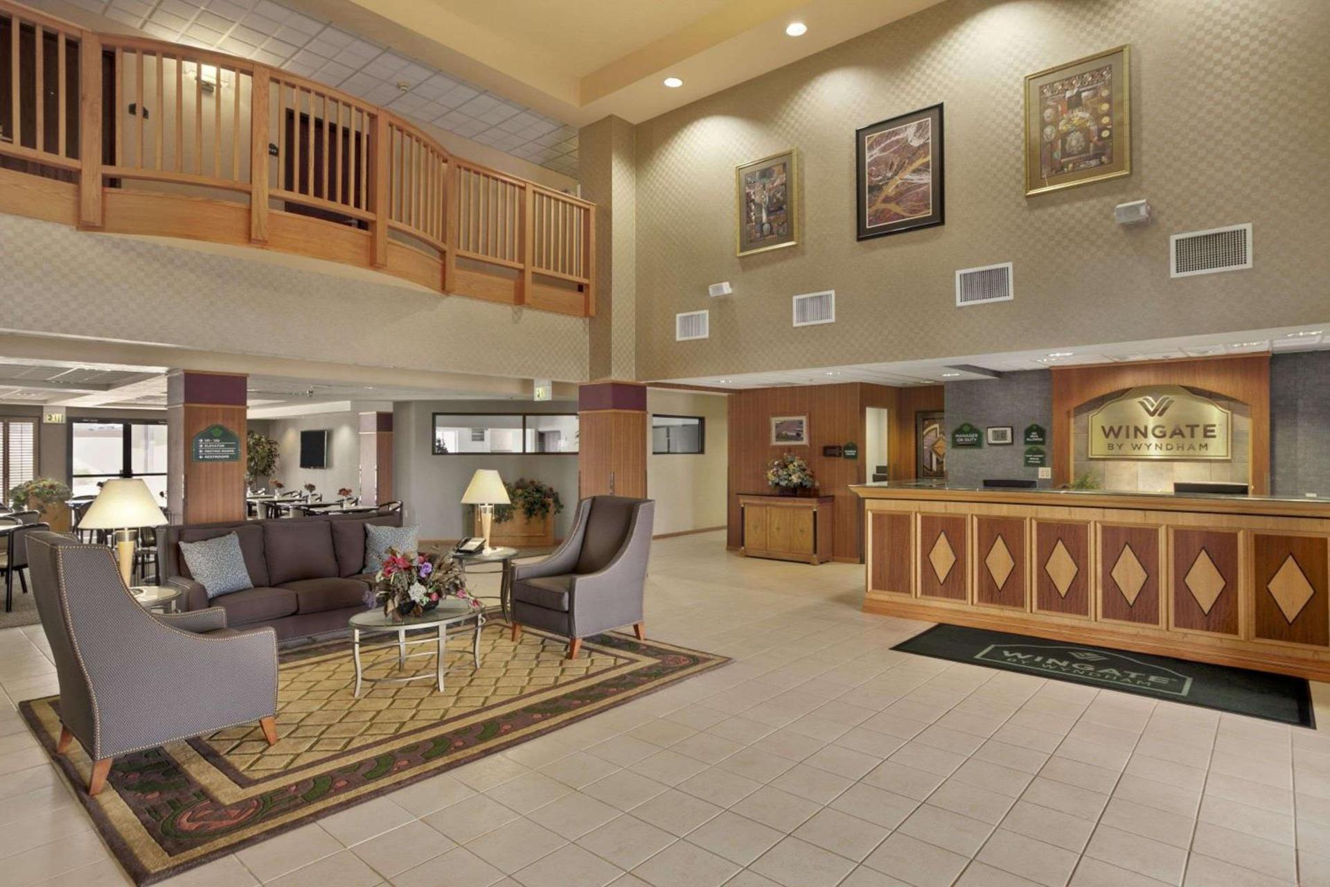 Wingate by Wyndham Pueblo photo 2