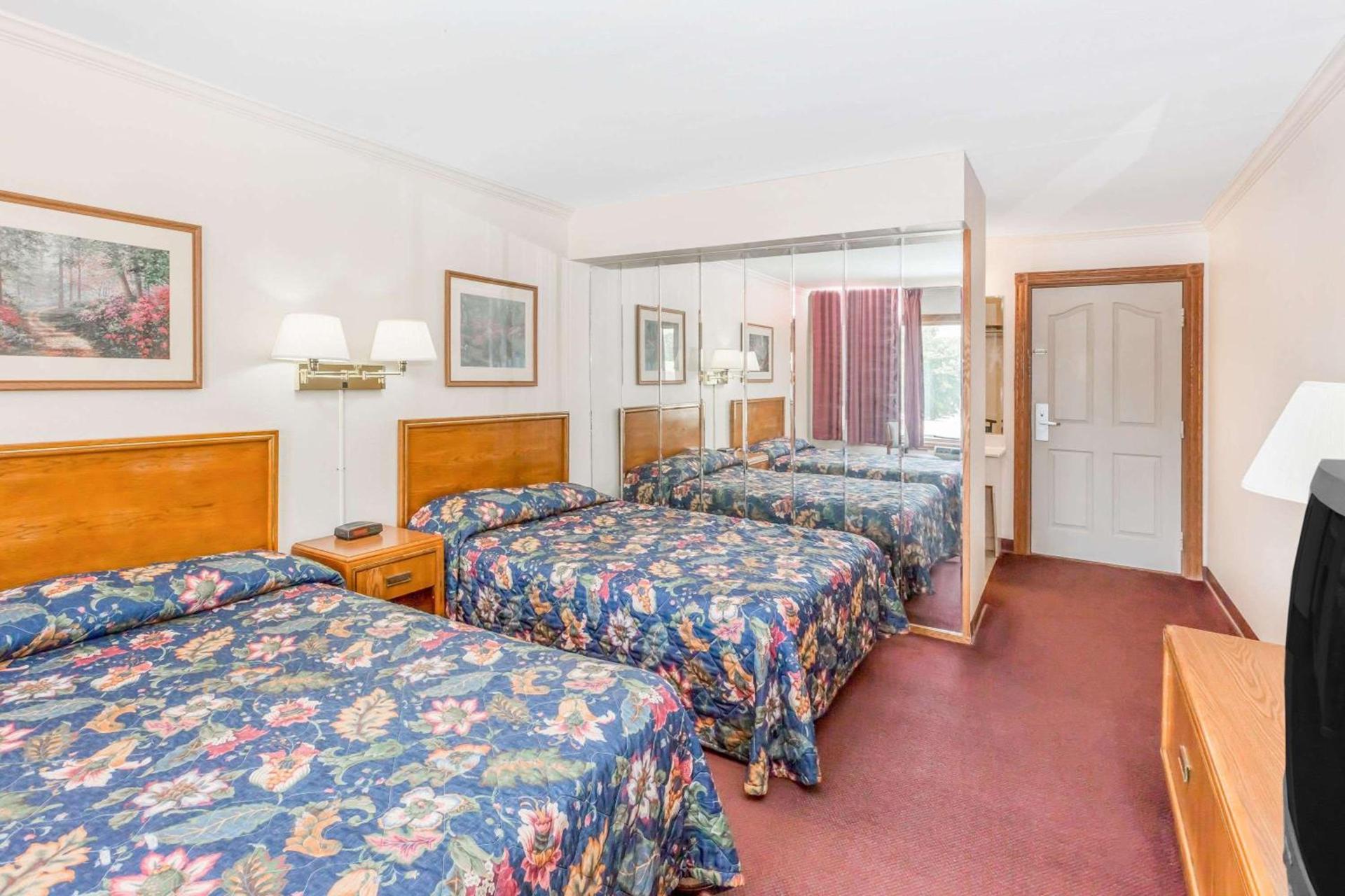 Knights Inn & Suites South Sioux City photo 10