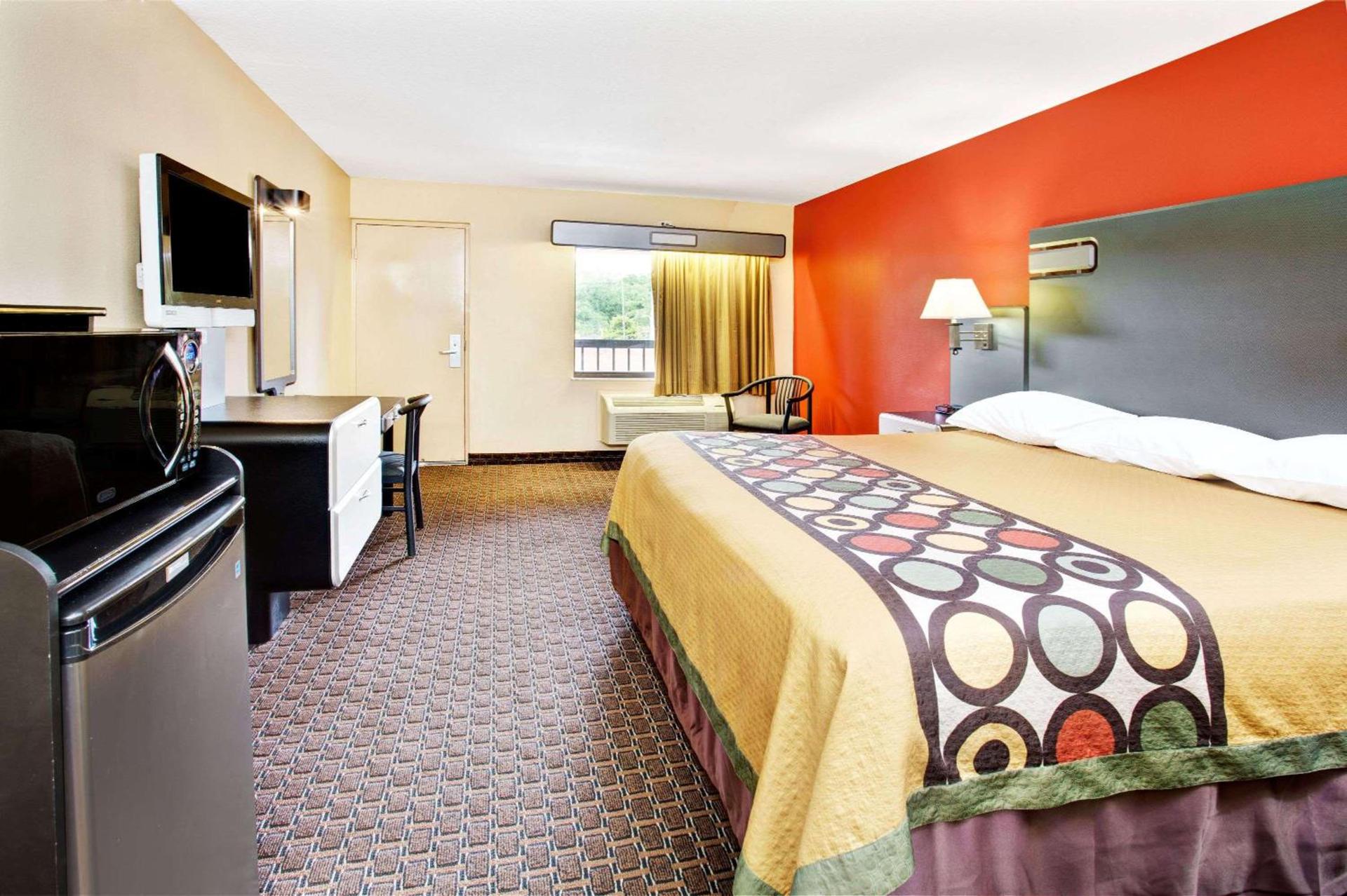 Super 8 by Wyndham Kissimmee/Maingate/Orlando Area photo 7