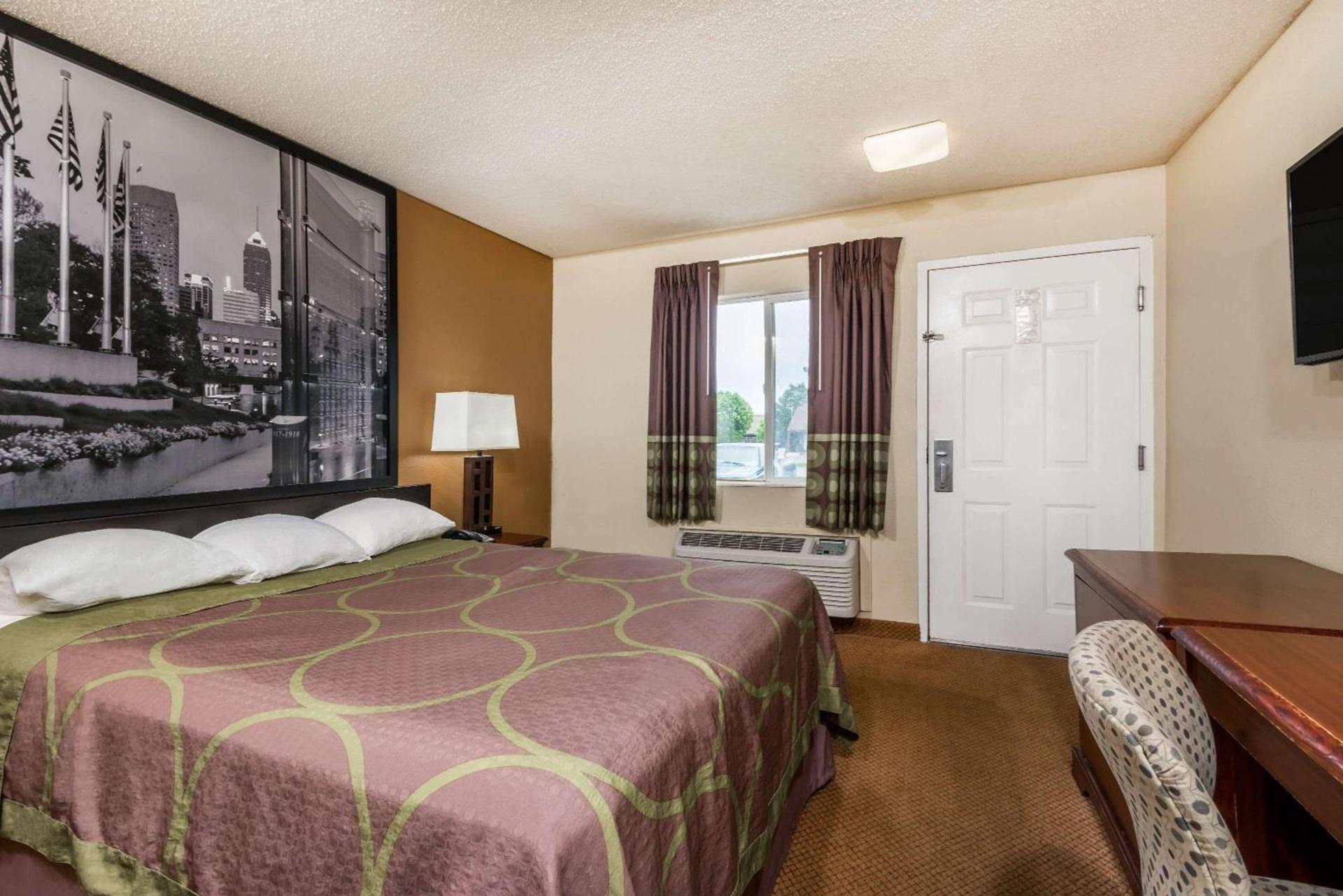 Super 8 by Wyndham Indianapolis/NE/Castleton Area photo 5