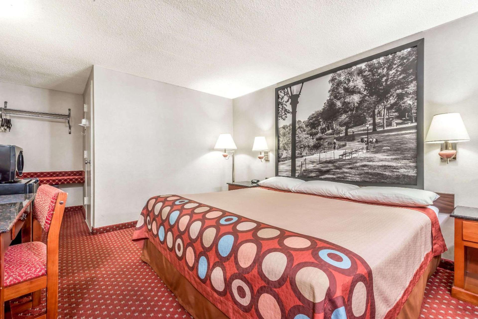 Super 8 by Wyndham North Bergen NJ/NYC Area photo 23