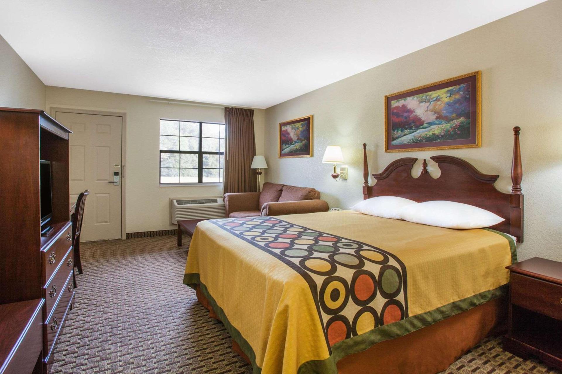 Super 8 by Wyndham Cabot photo 6