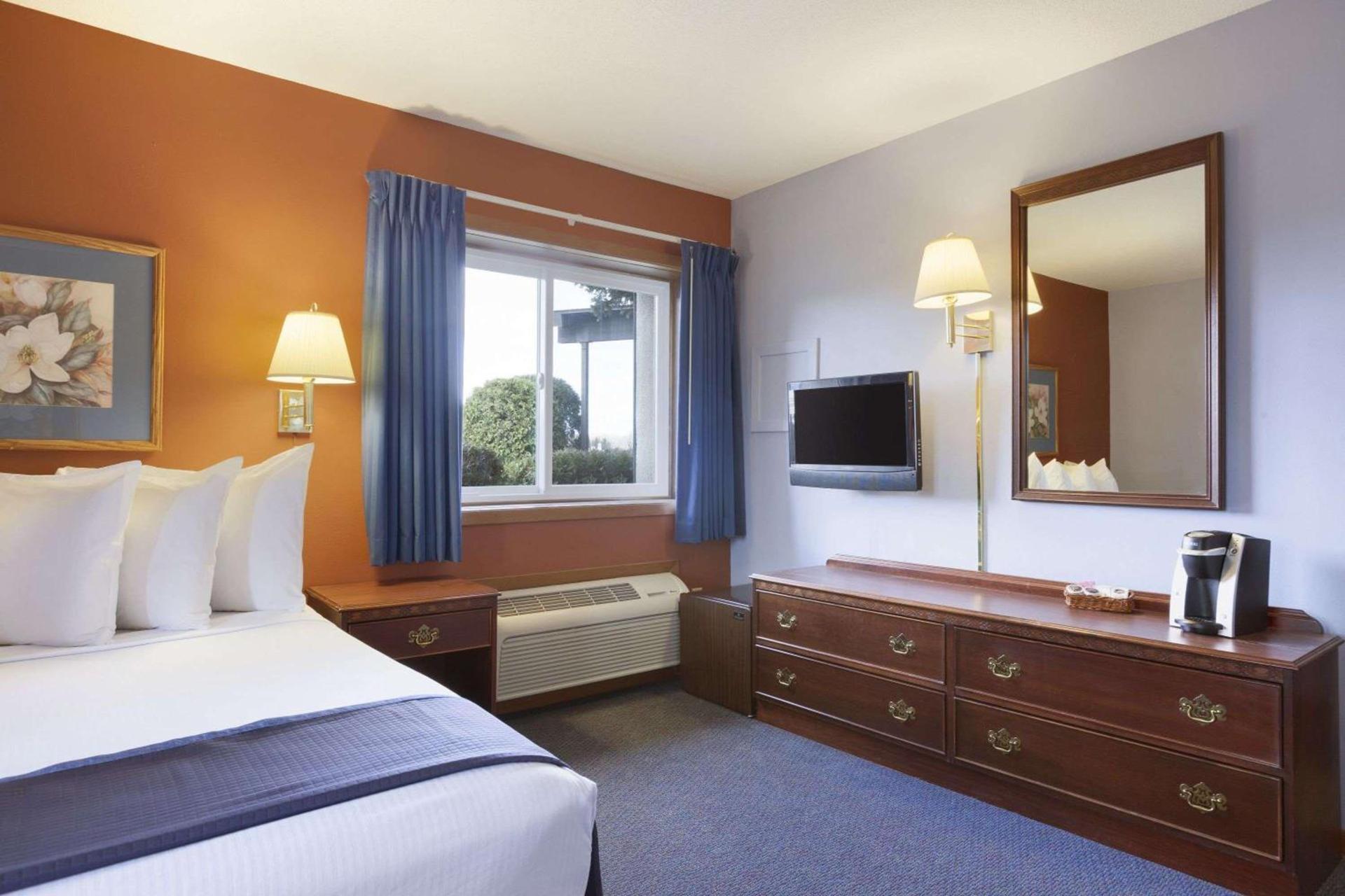 Travelodge by Wyndham Motel of St Cloud photo 25