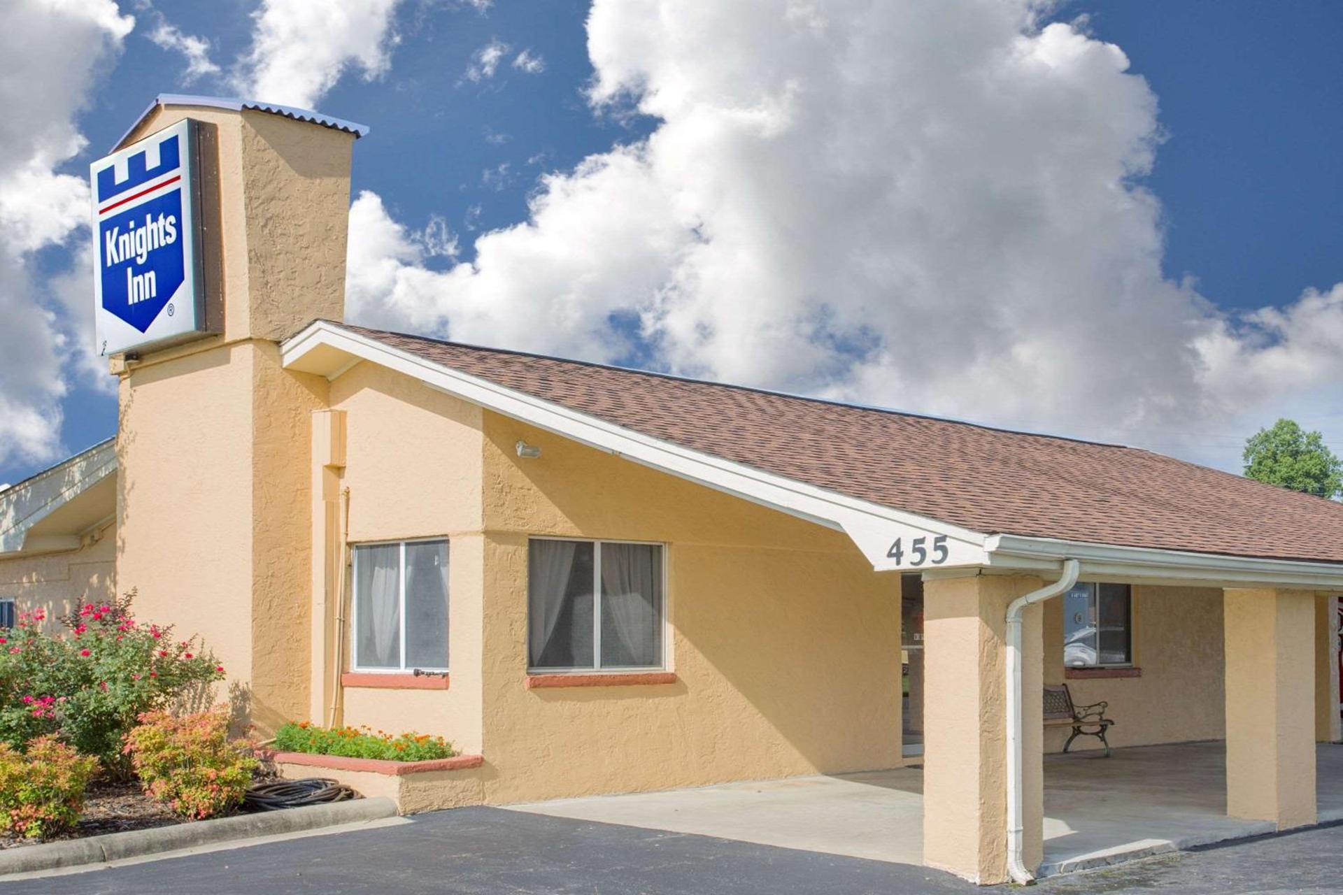 Knights Inn Mount Airy photo 2