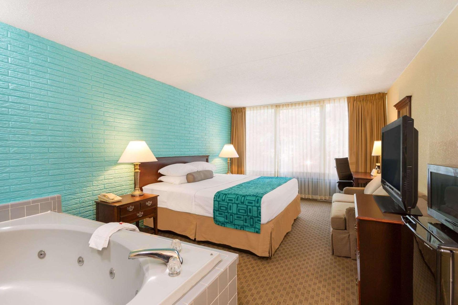 Howard Johnson by Wyndham Williamsburg photo 9