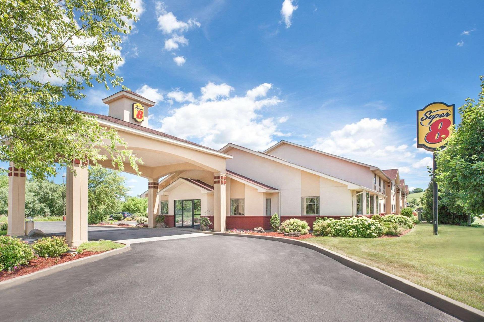 Super 8 by Wyndham Cobleskill NY photo 1