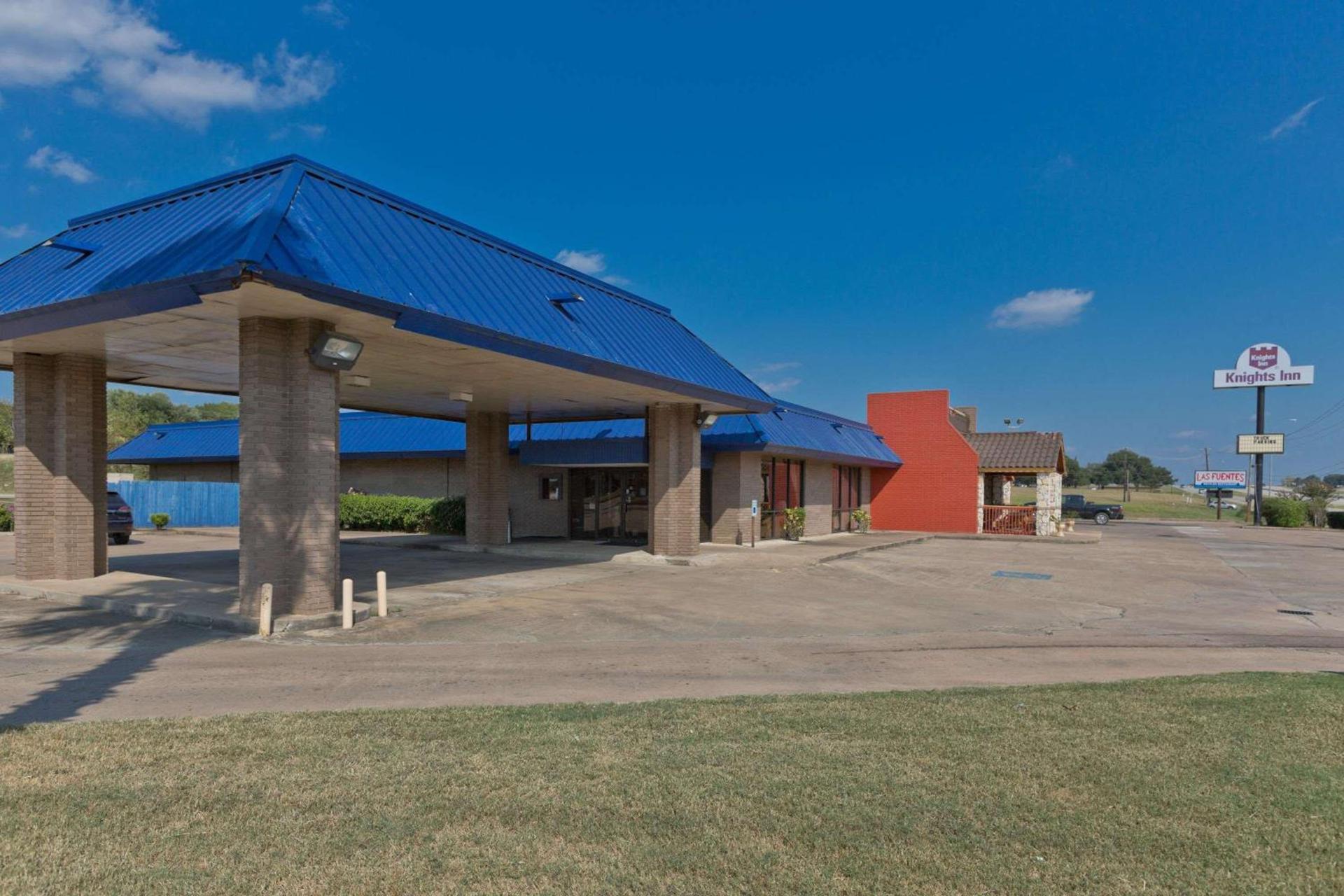 Knights Inn Brenham — hotel in Brenham