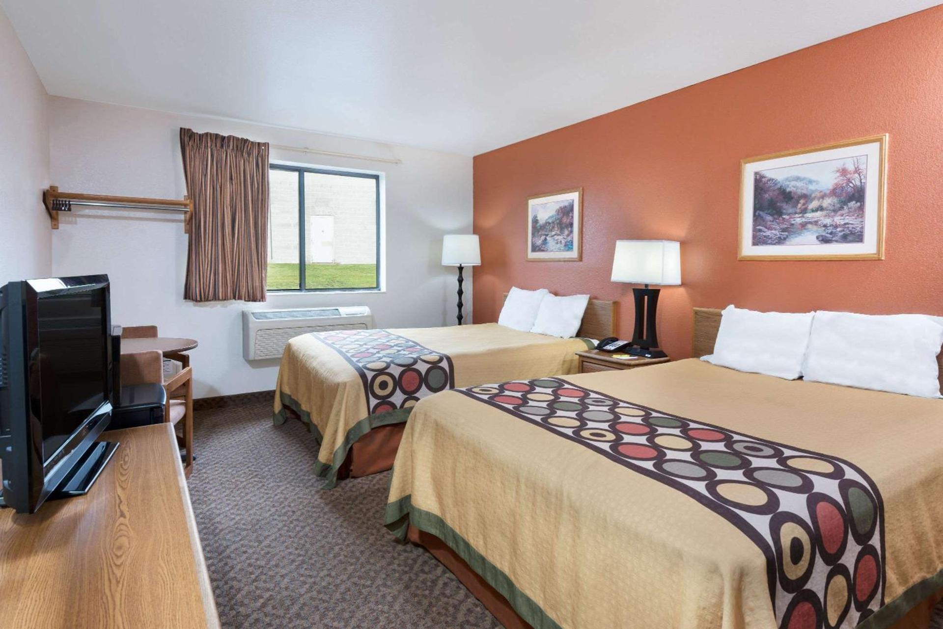 Super 8 by Wyndham Morgantown photo 13