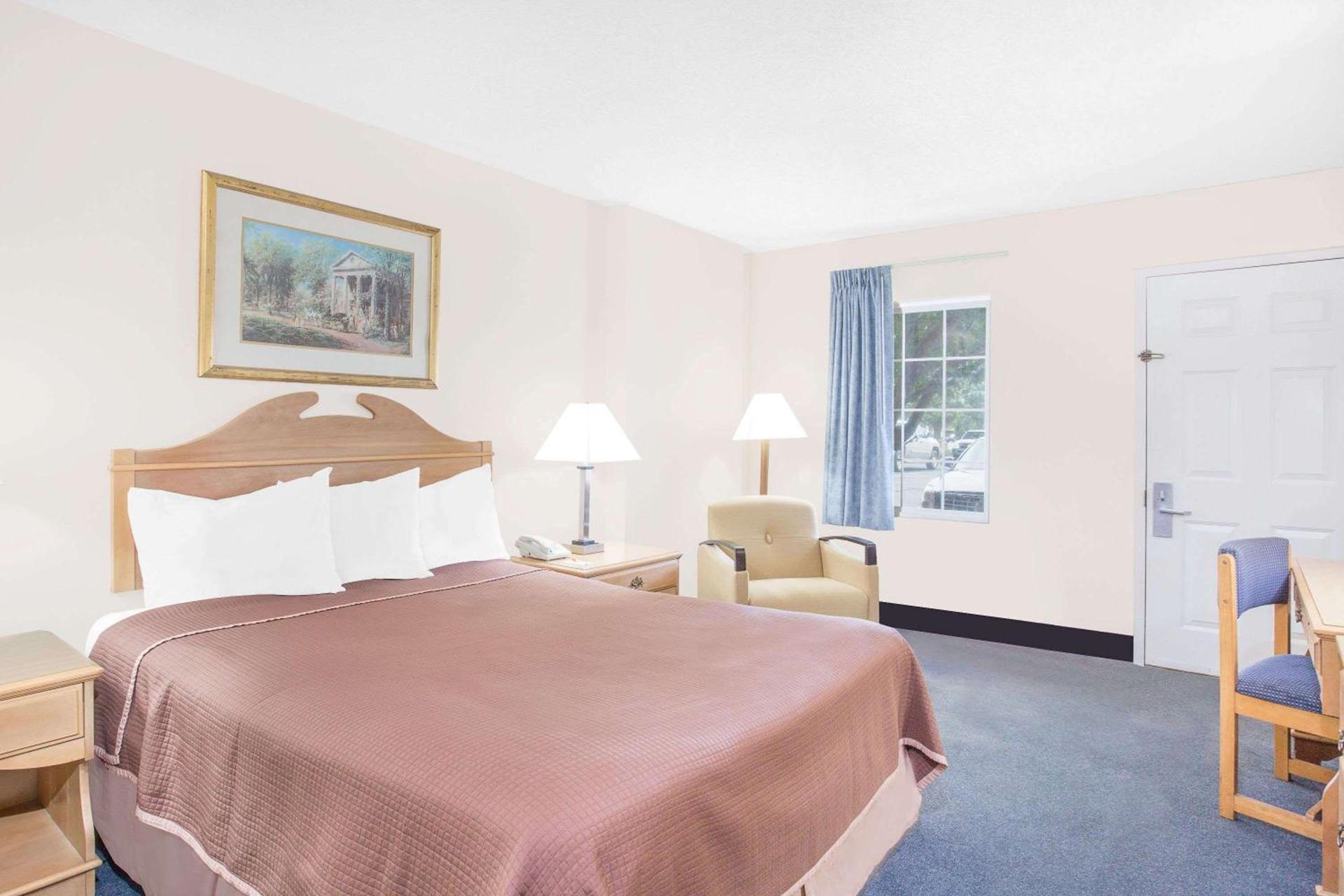 Howard Johnson by Wyndham Staunton photo 14