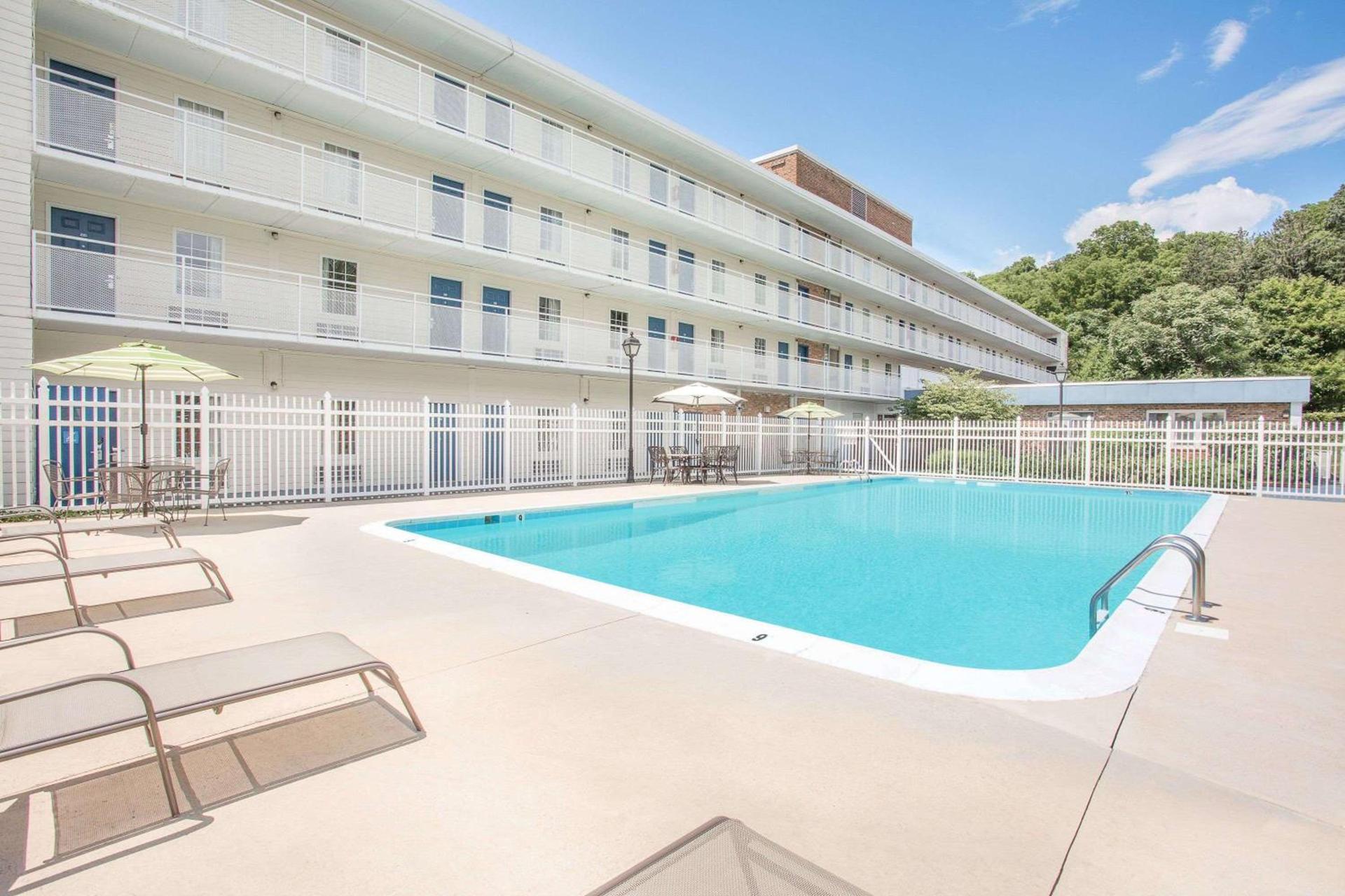 Howard Johnson by Wyndham Staunton photo 10