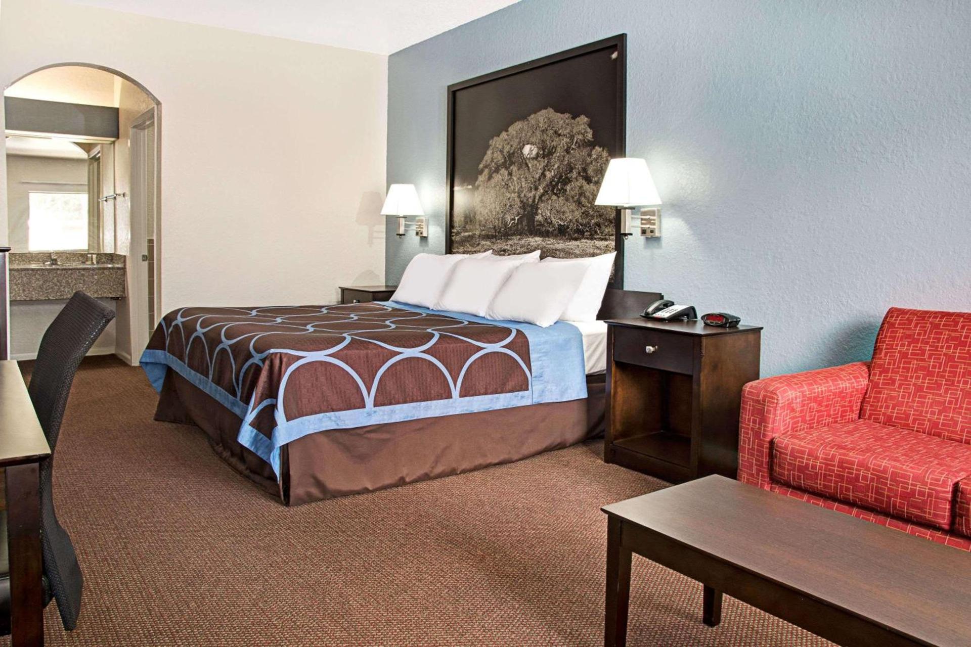 Super 8 by Wyndham Houston/Brookhollow NW photo 10