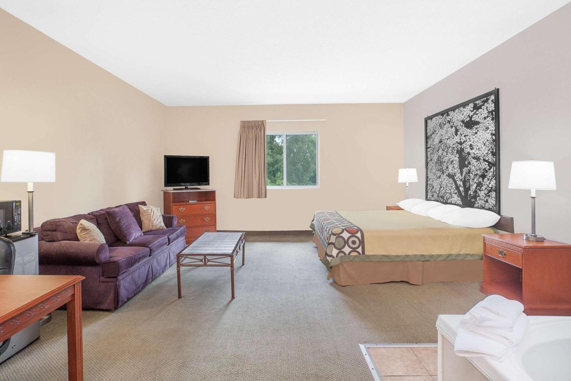 Super 8 by Wyndham Central City photo 15