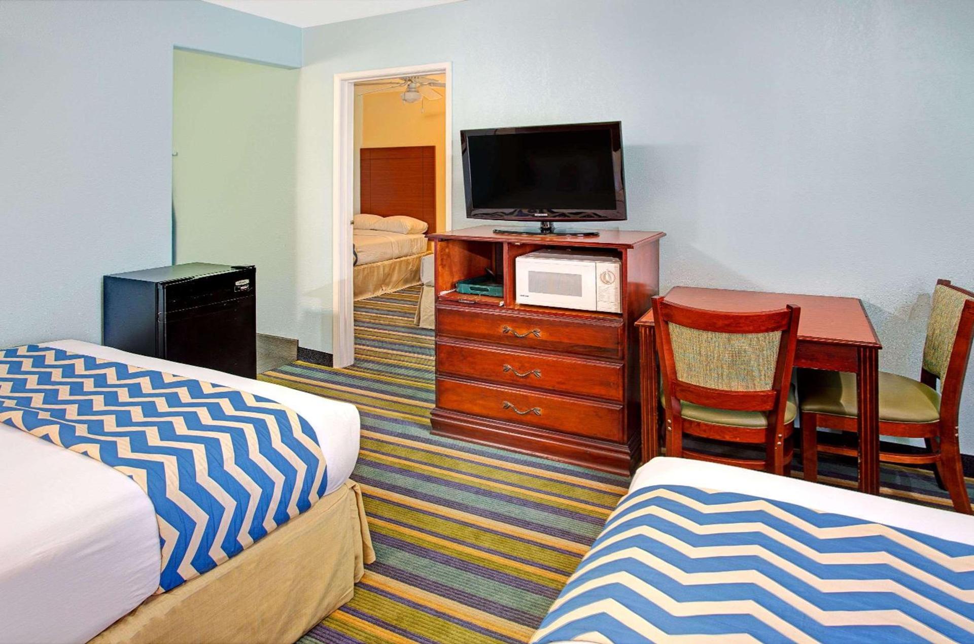 Travelodge by Wyndham Bishop photo 5