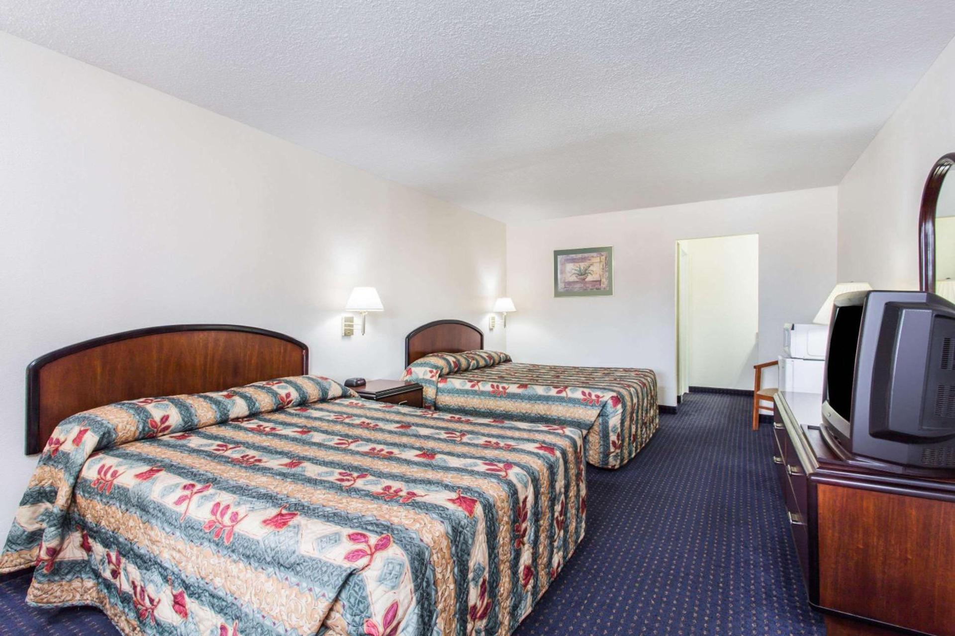 Knights Inn Virginia Beach Lynnhaven photo 6