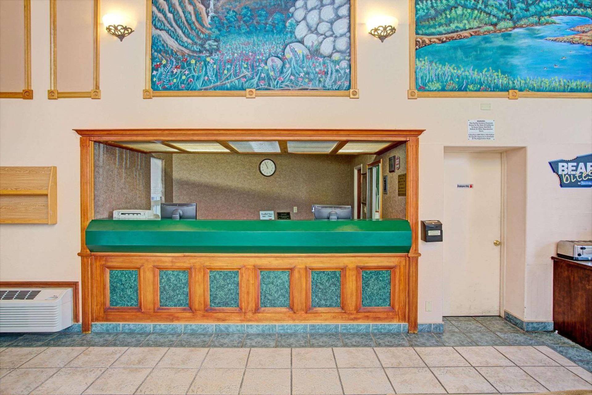 Travelodge by Wyndham Bishop photo 22