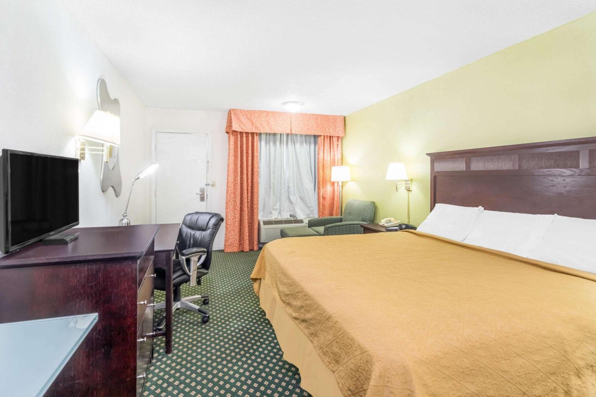 Knights Inn Chattanooga photo 18