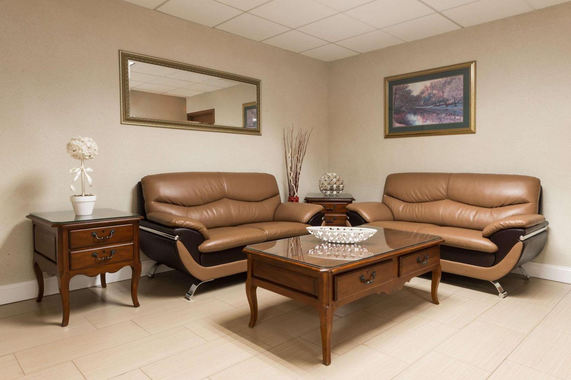 Super 8 by Wyndham St Charles photo 2