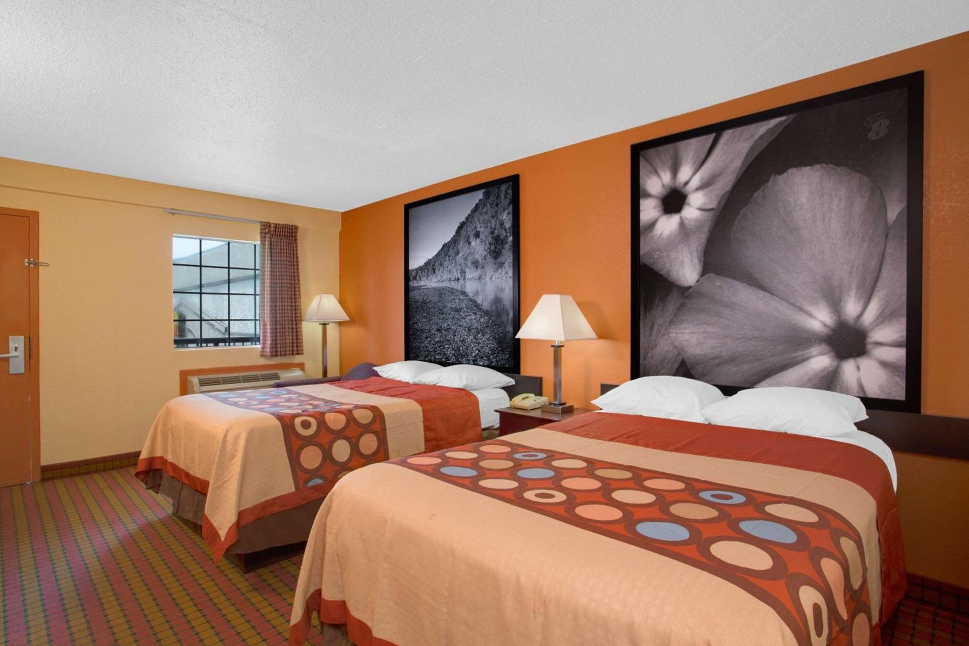 Super 8 by Wyndham Monticello AR photo 38
