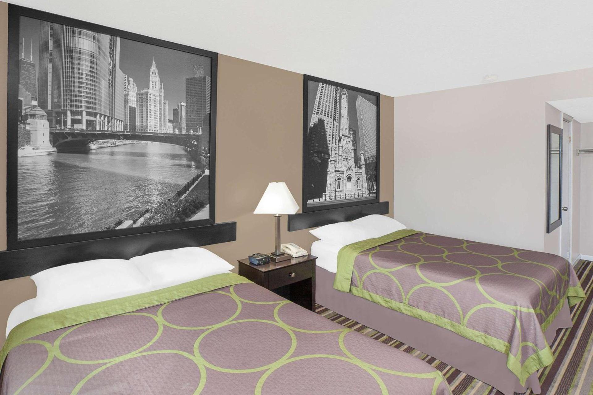 Super 8 by Wyndham Morton Grove/Chicago photo 10