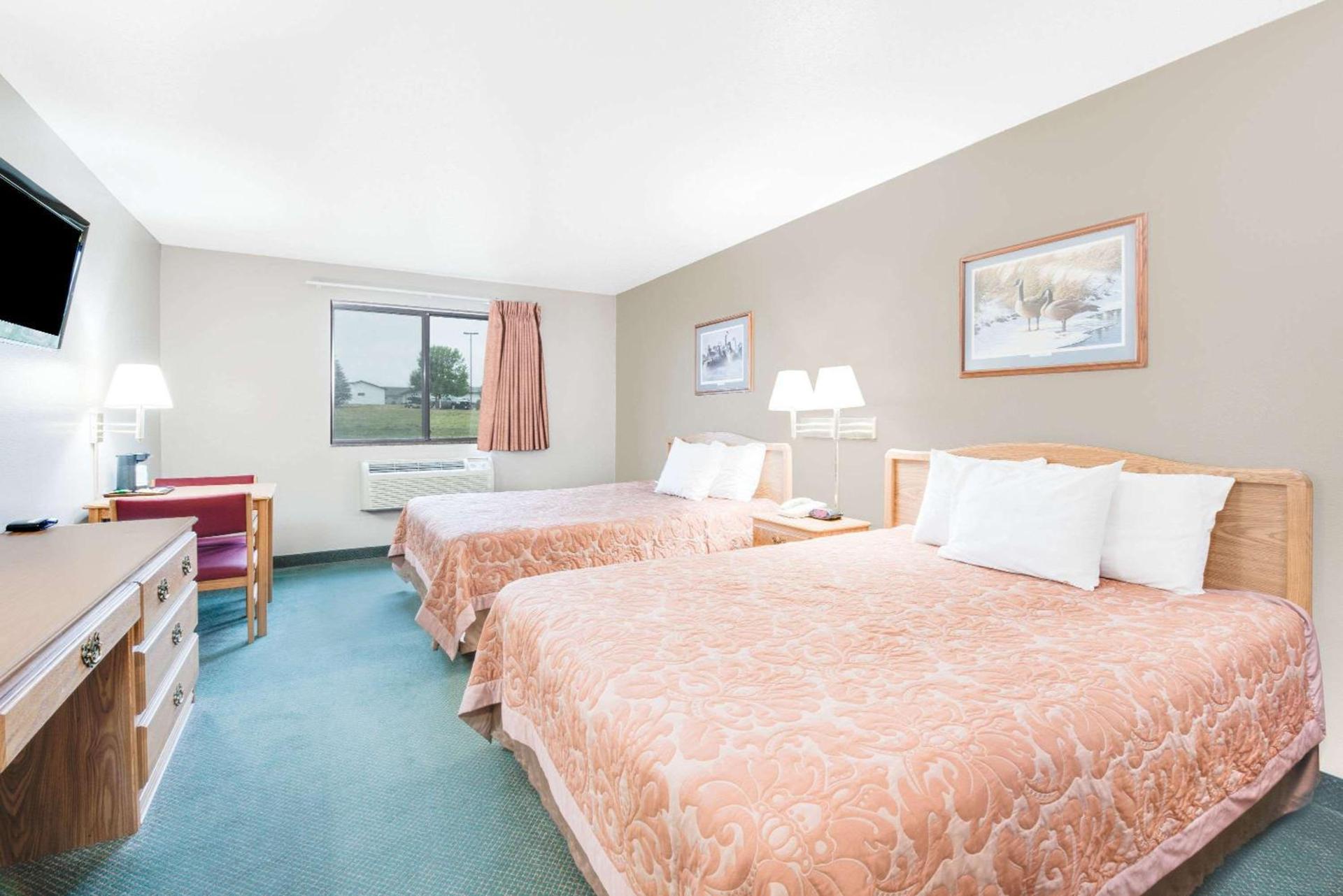 Super 8 by Wyndham Sisseton photo 8