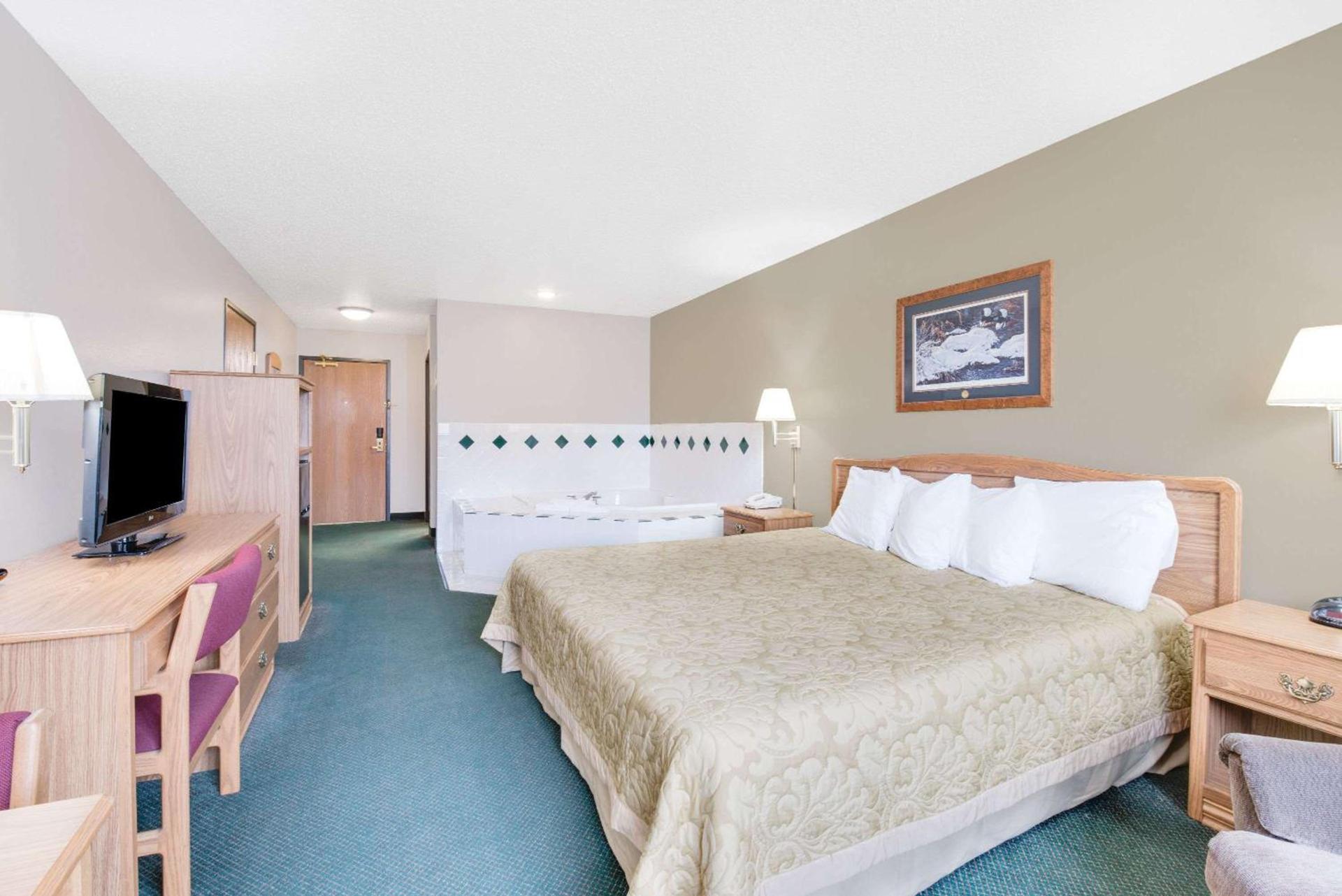 Super 8 by Wyndham Sisseton photo 4