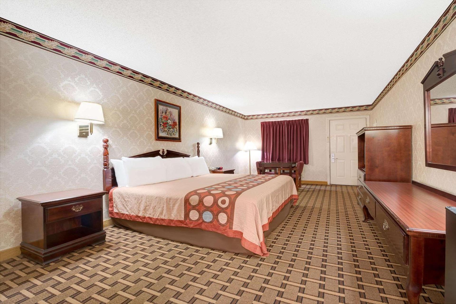 Super 8 by Wyndham Dallas South photo 6