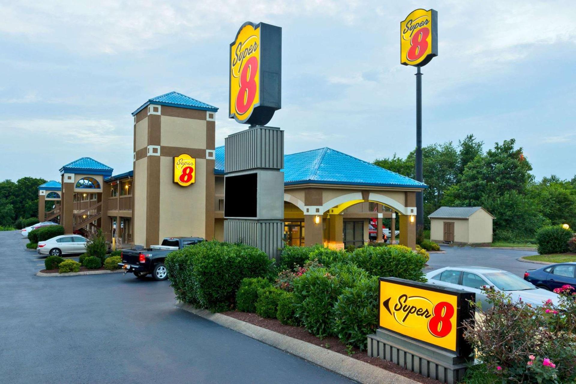 Super 8 by Wyndham Franklin Hwy 31 — hotel in Franklin