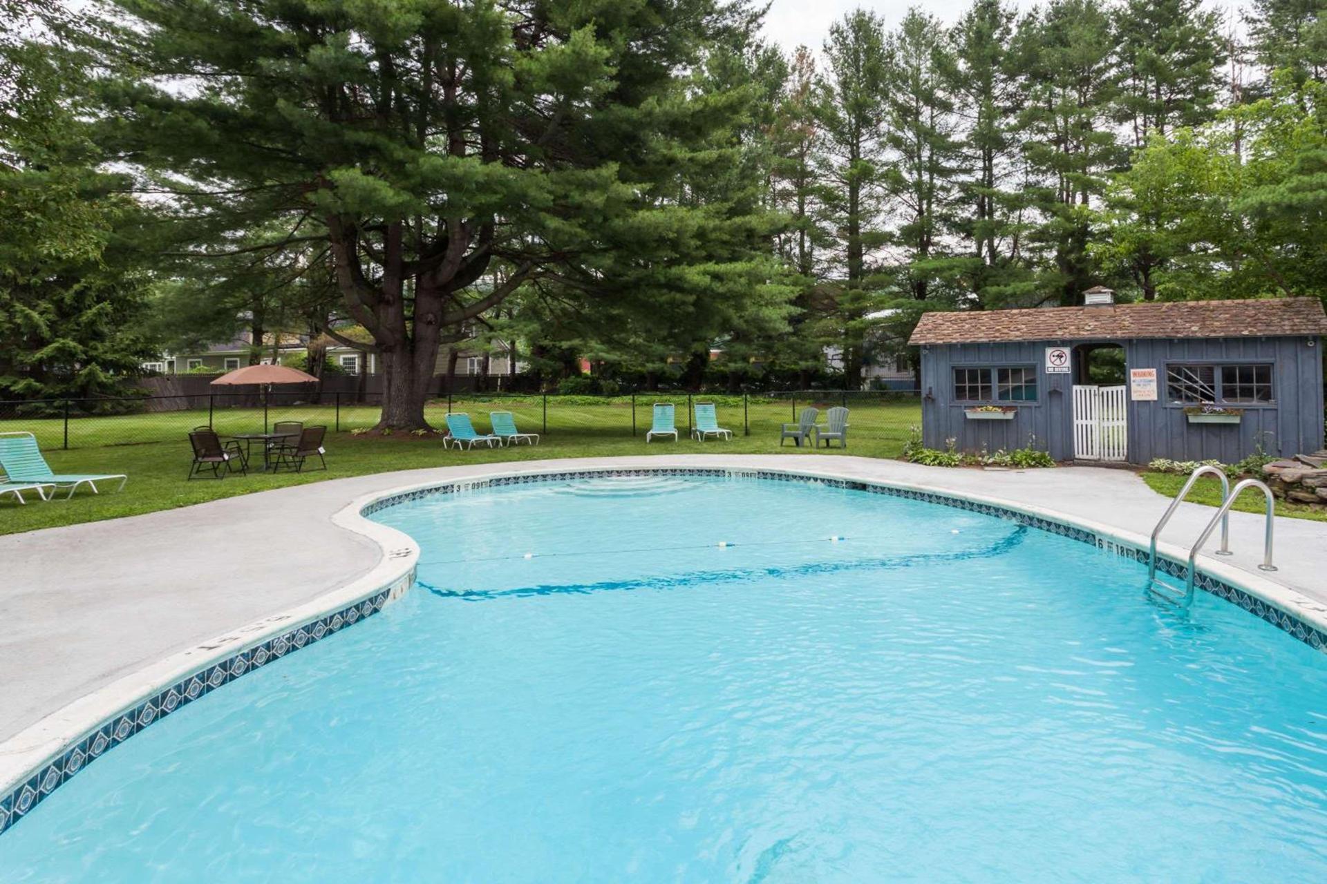 Travelodge by Wyndham Great Barrington Berkshires photo 6