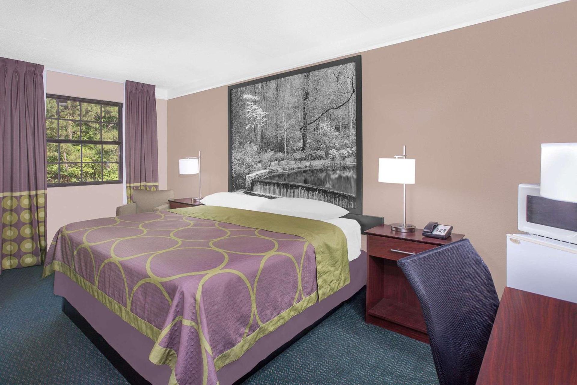 Super 8 by Wyndham Austell/Six Flags photo 27