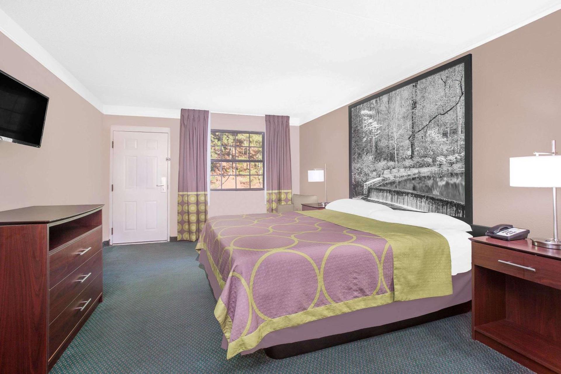 Super 8 by Wyndham Austell/Six Flags photo 10