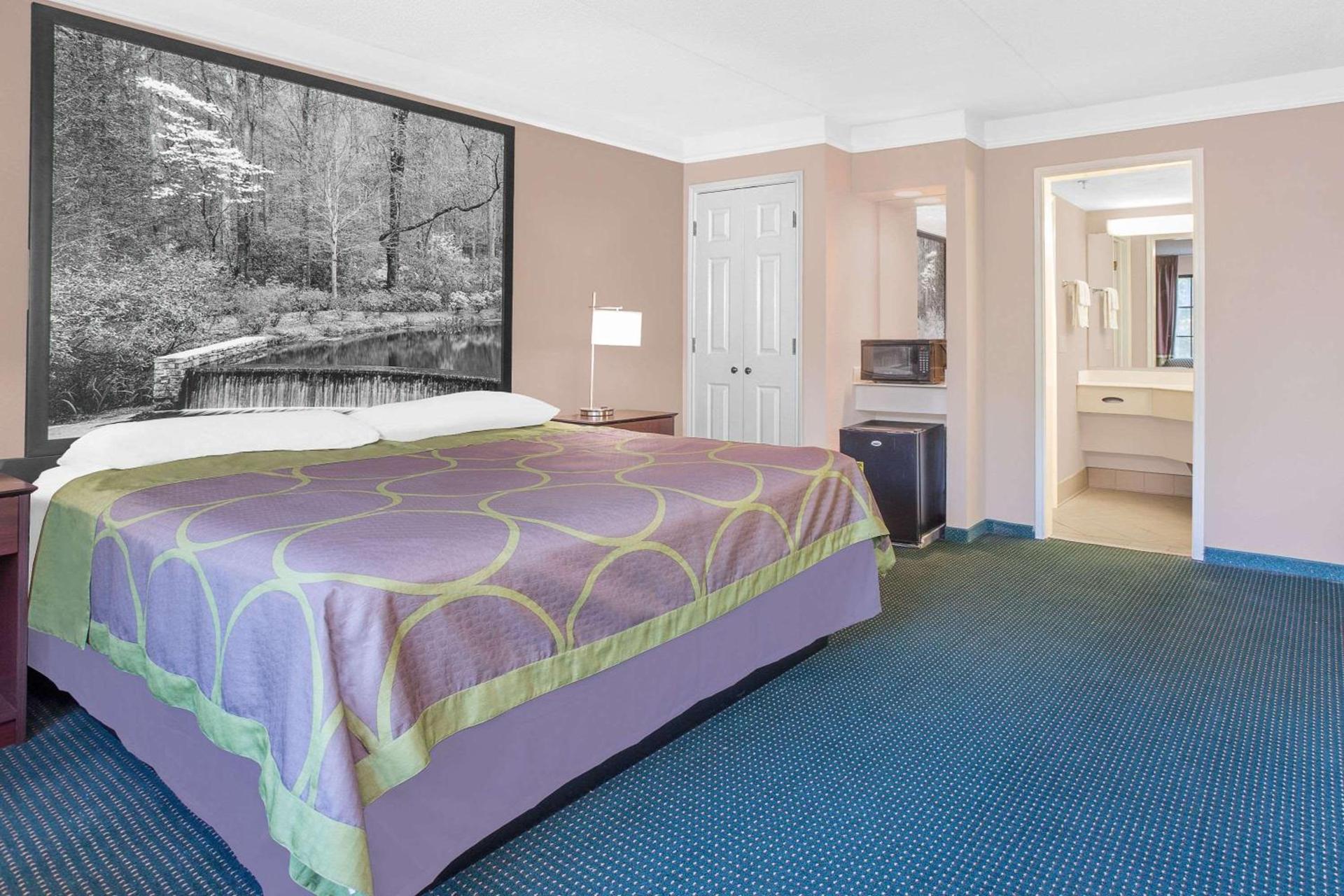 Super 8 by Wyndham Austell/Six Flags photo 20