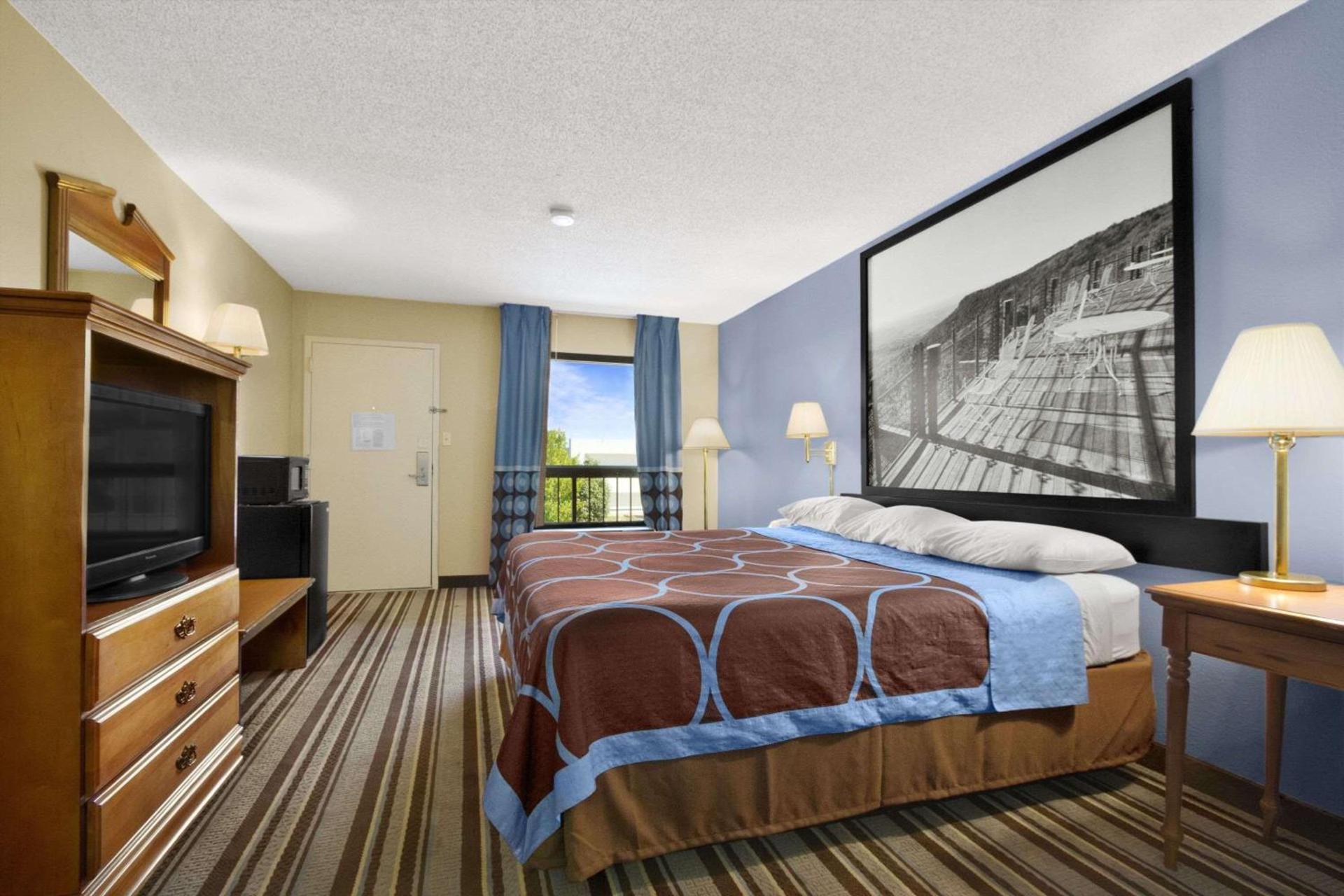 Super 8 by Wyndham Oxford photo 7