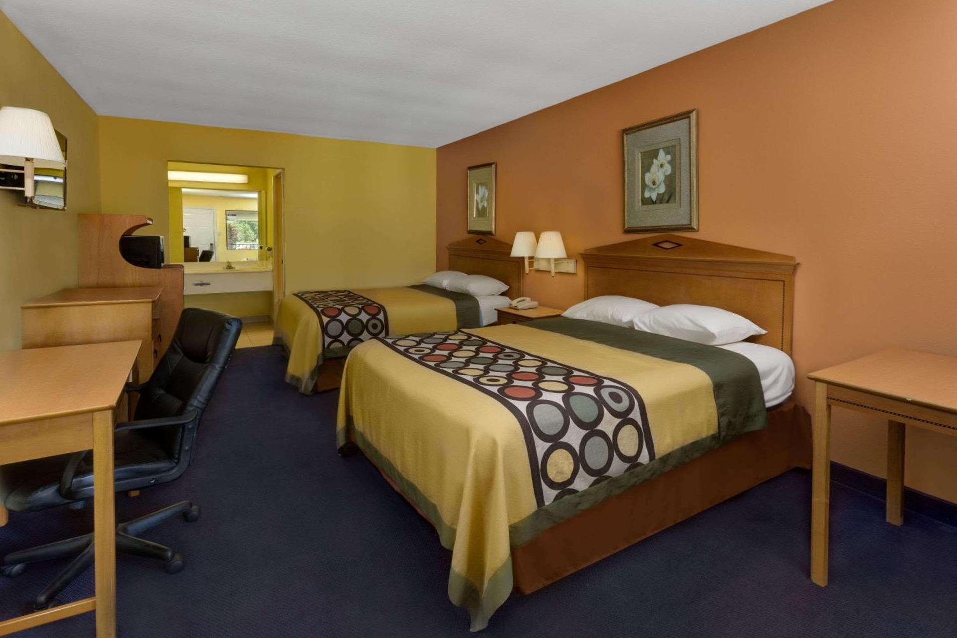 Super 8 by Wyndham Breaux Bridge photo 10