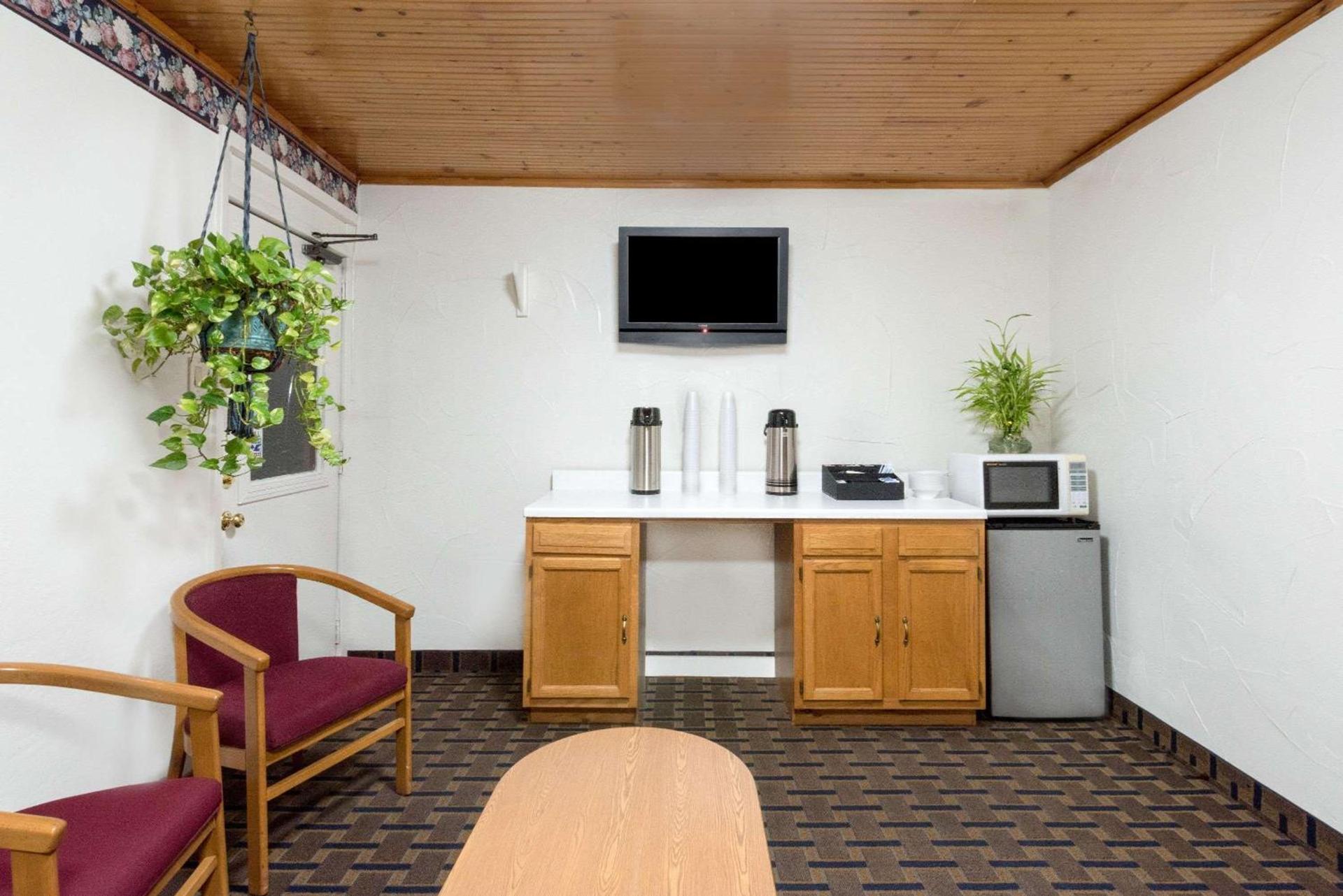 Post Oak Inn photo 14