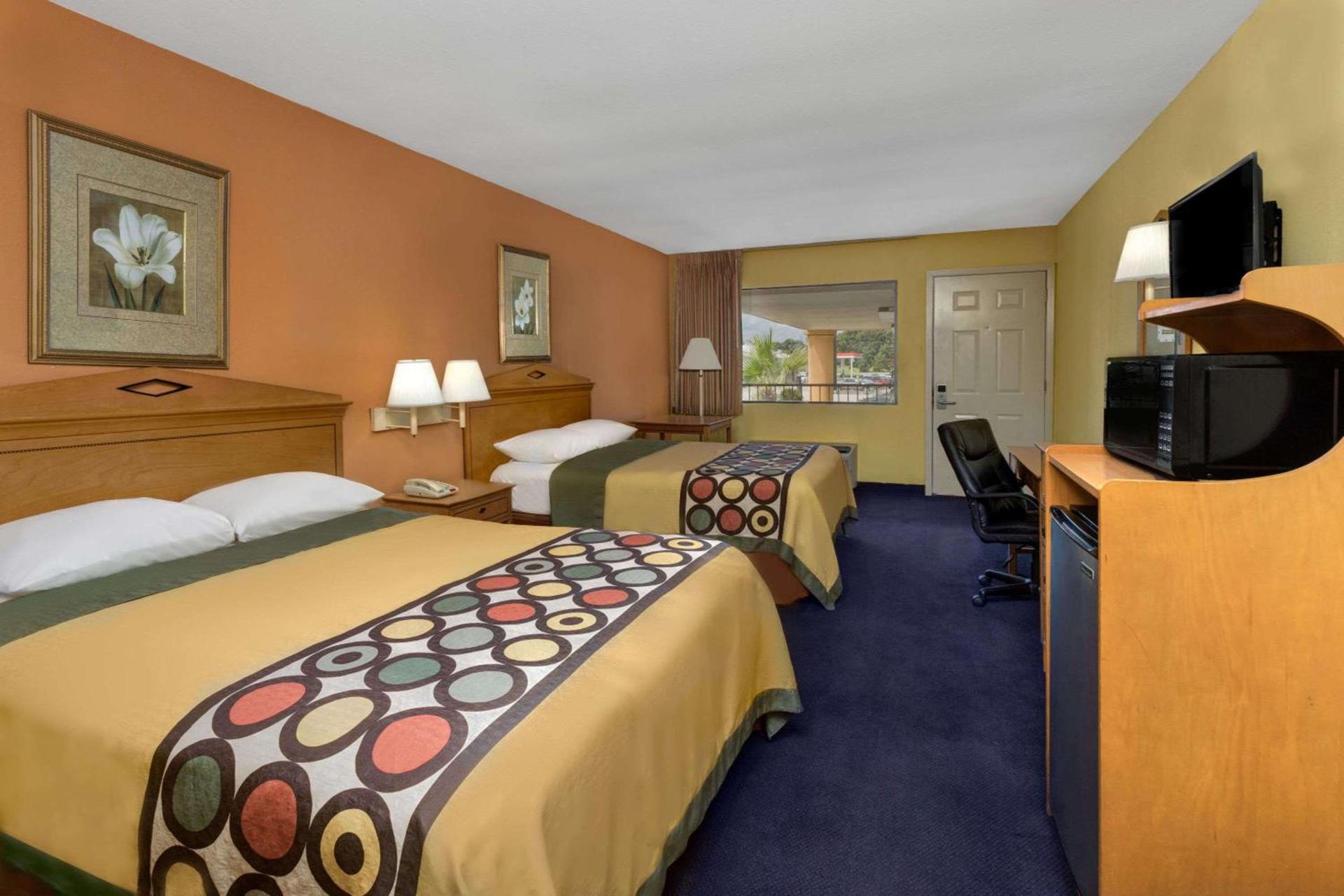 Super 8 by Wyndham Breaux Bridge photo 6