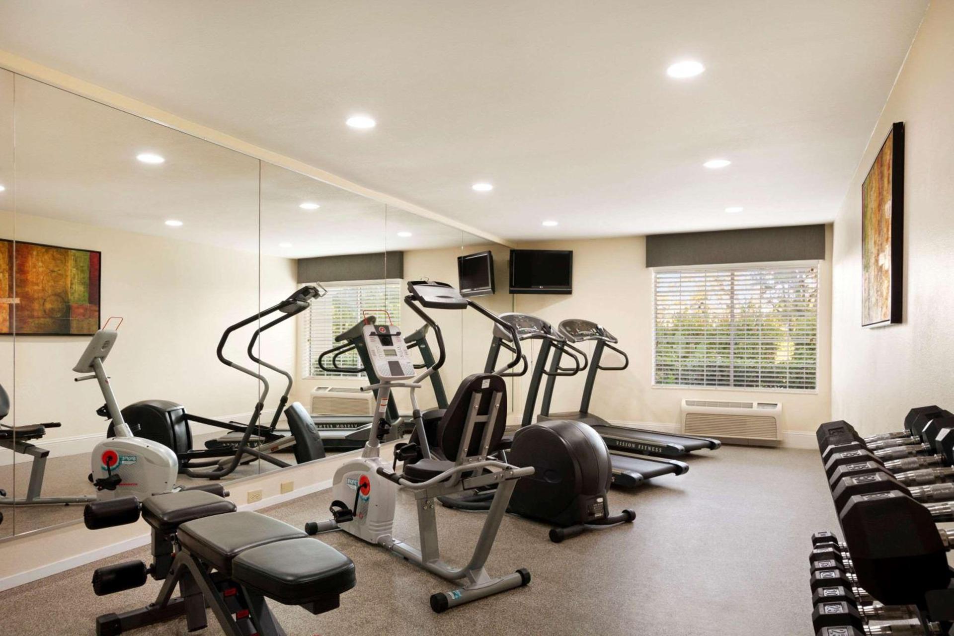 Wingate by Wyndham San Marcos photo 31