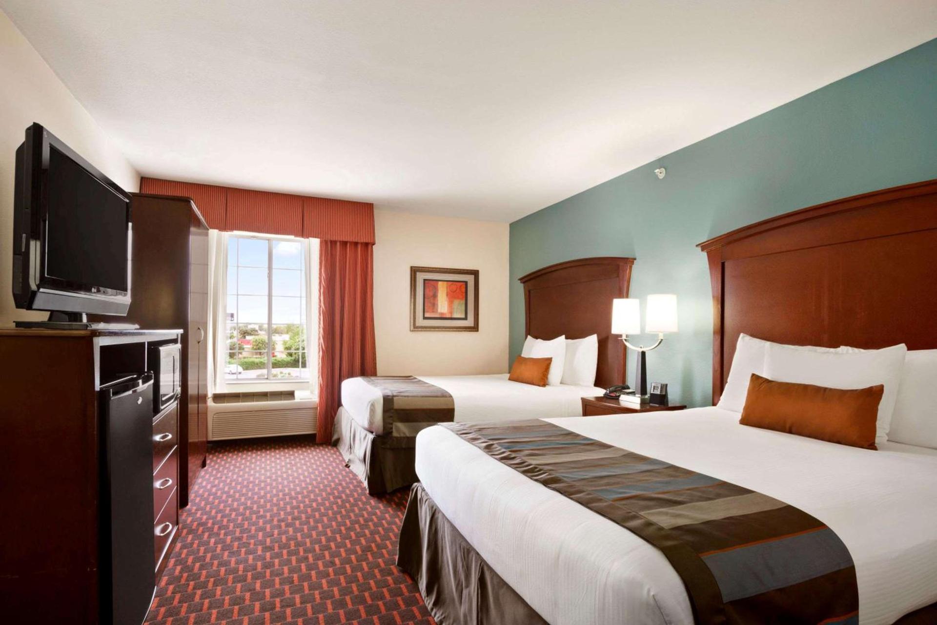 Wingate by Wyndham San Marcos photo 36