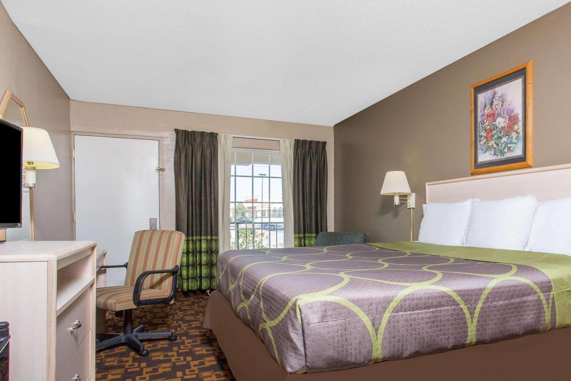 Super 8 by Wyndham Antioch/Nashville South East photo 7