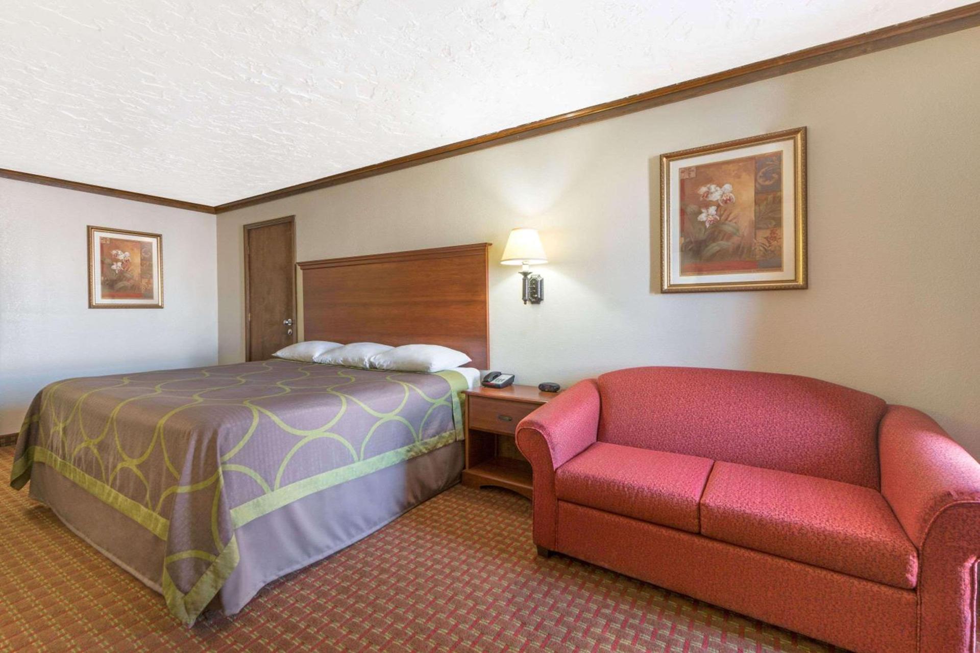 Super 8 by Wyndham Enid photo 6