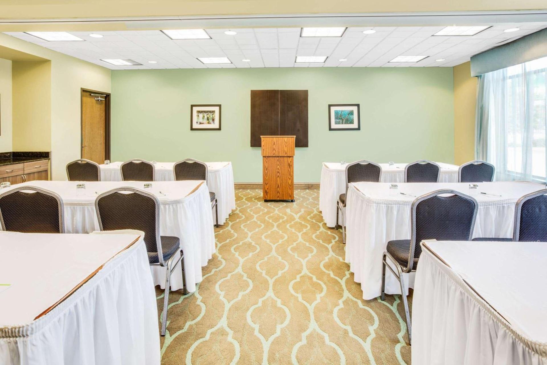 Wingate by Wyndham Bossier City photo 12